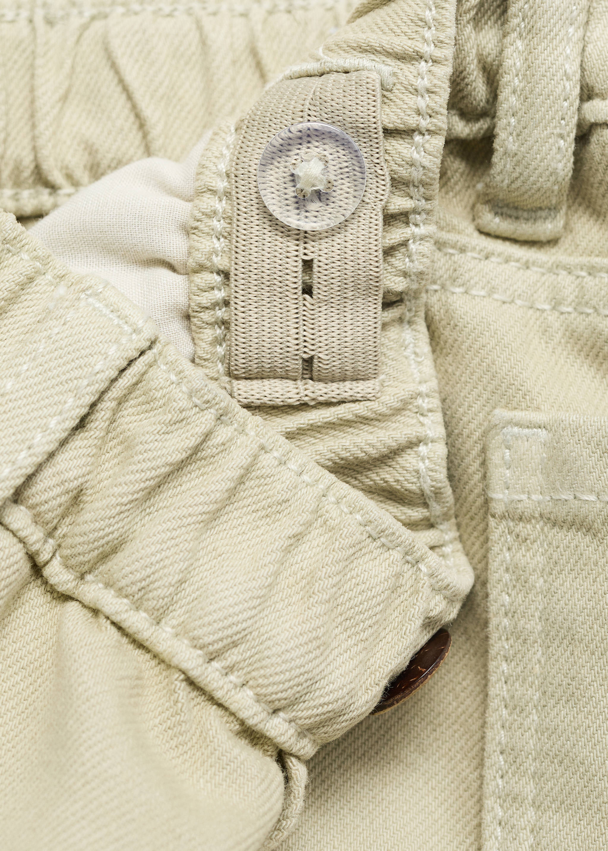 Denim-effect cotton shorts - Details of the article 0