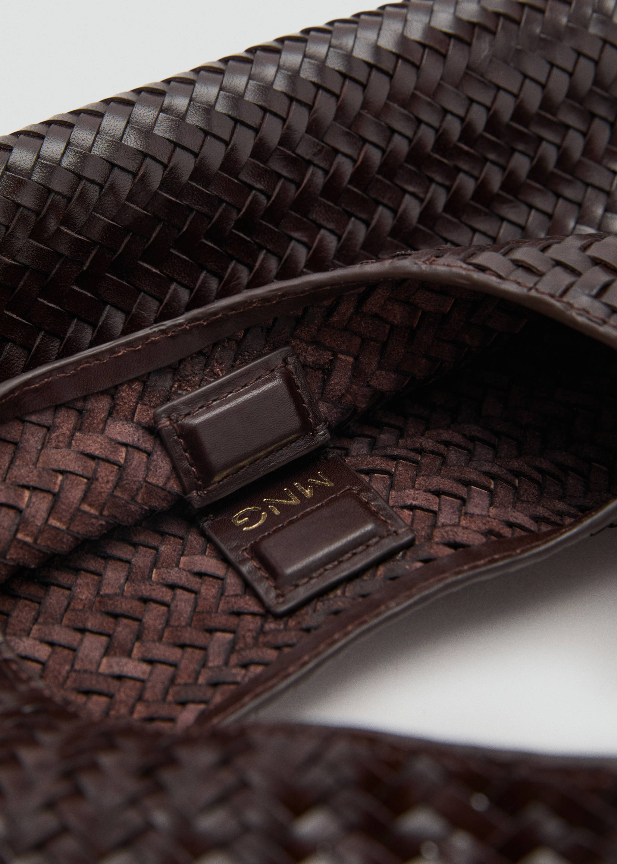 Mini braided leather bag - Details of the article 2
