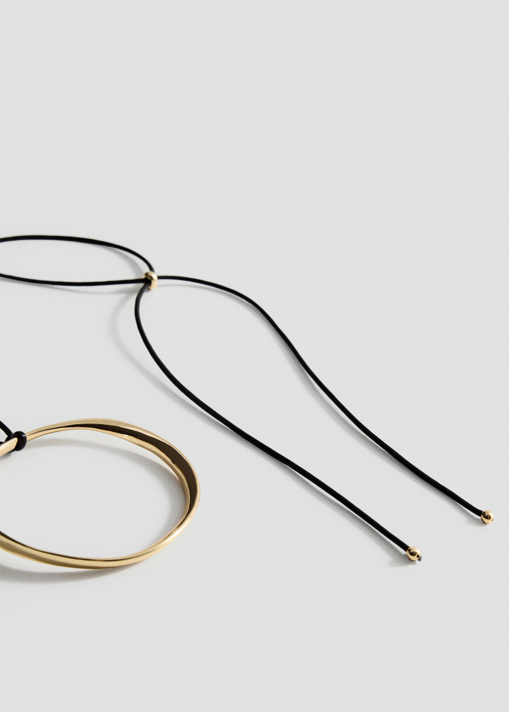 Collar colgante aro - Plano medio