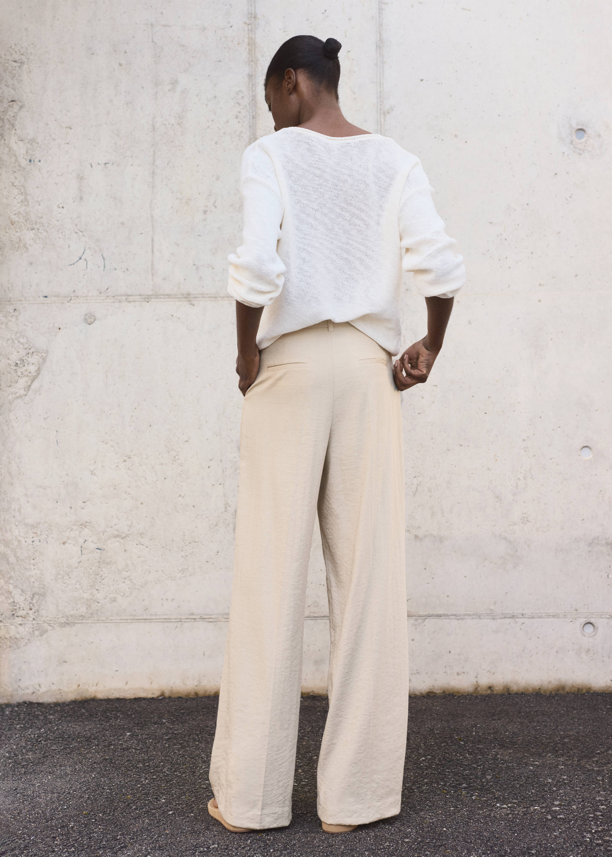 Pantalón wide leg pinzas - Reverso del artículo