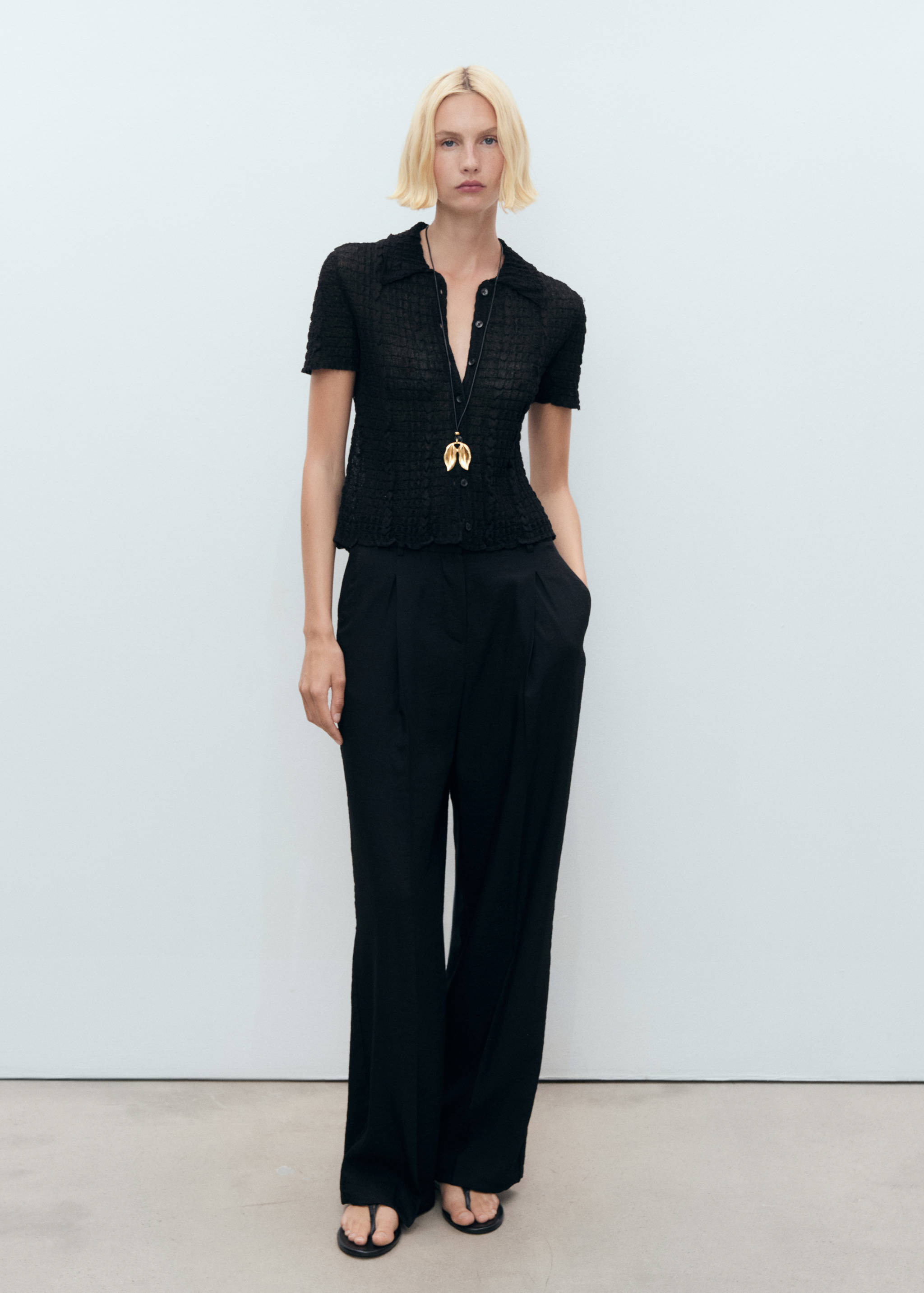 Pantalón wide leg pinzas - Plano general