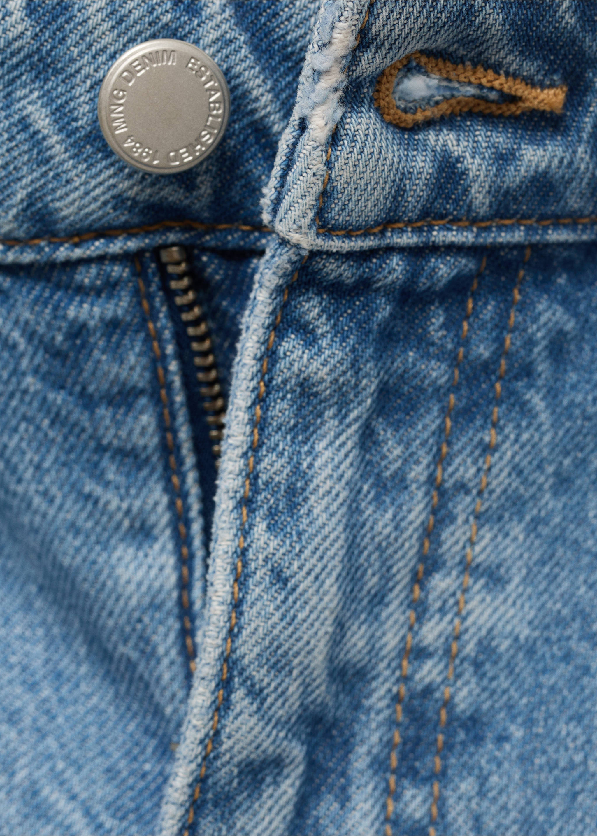 High-waist straight-fit denim shorts - Details of the article 0, Medium Blue. Ref: 17071518-00.