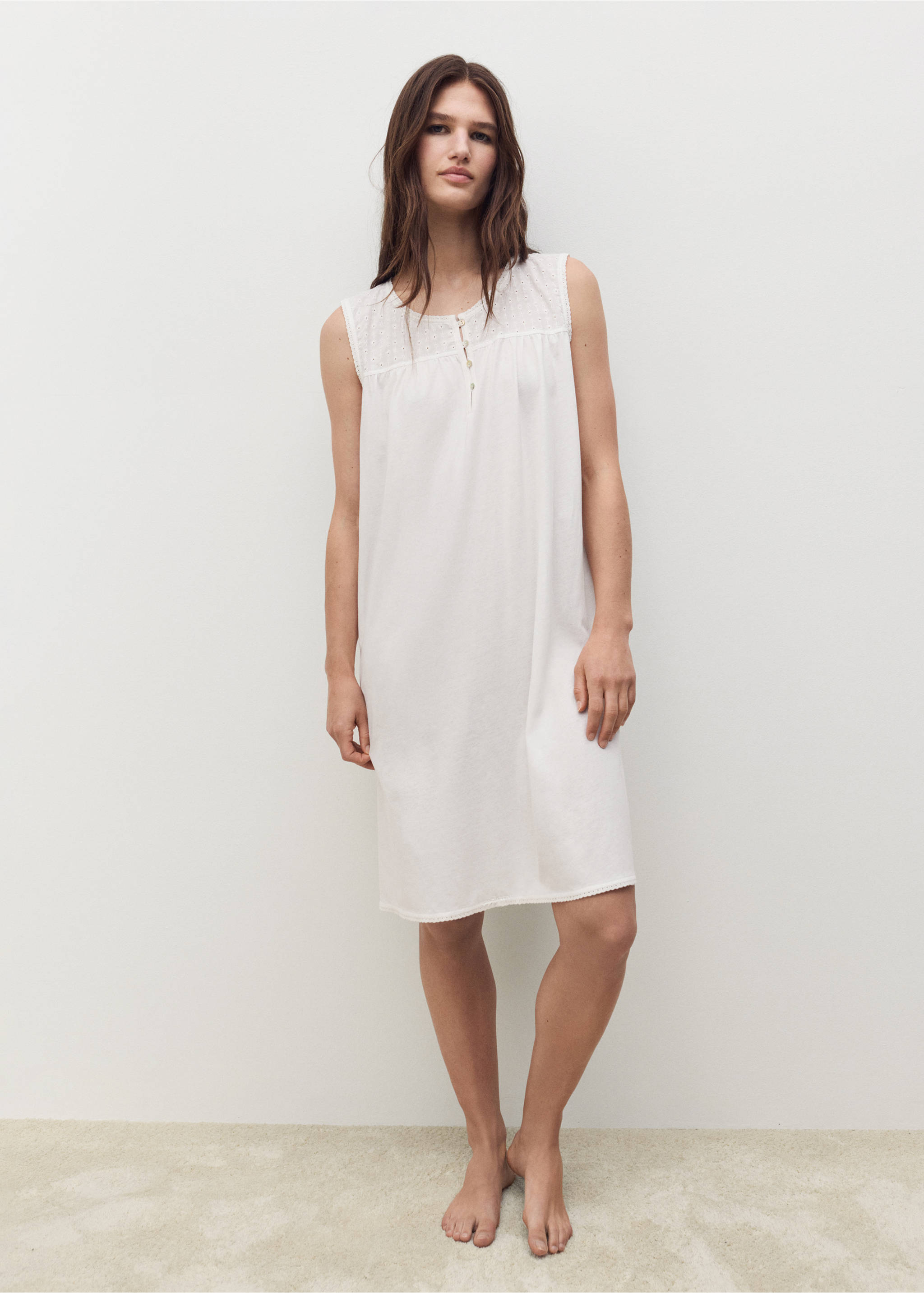 Cotton nightdress with embroidered detail - General plane, White. Ref: 17071523-00.