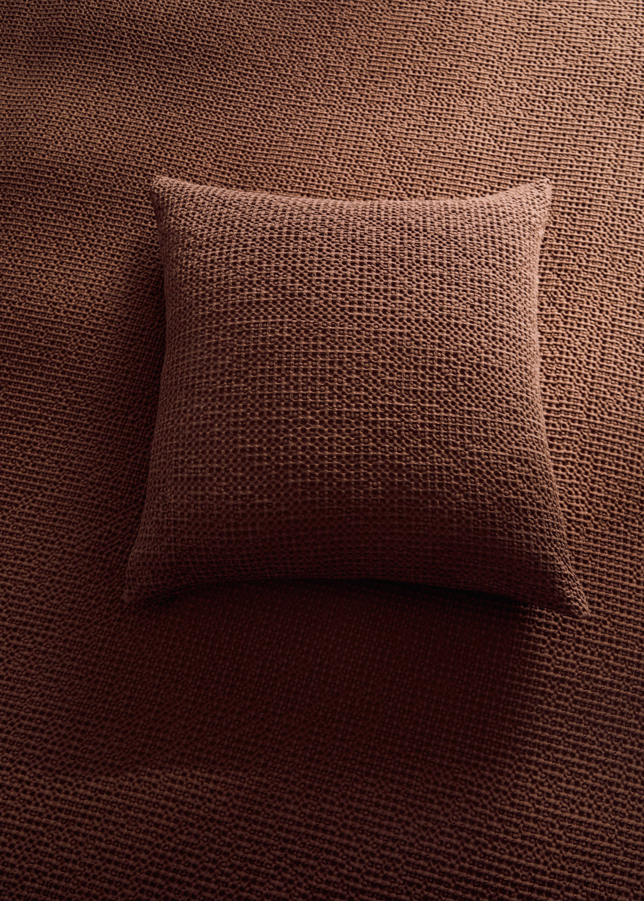 Housse de coussin en coton garment-dyed waffle 50x50 cm - Plan général
