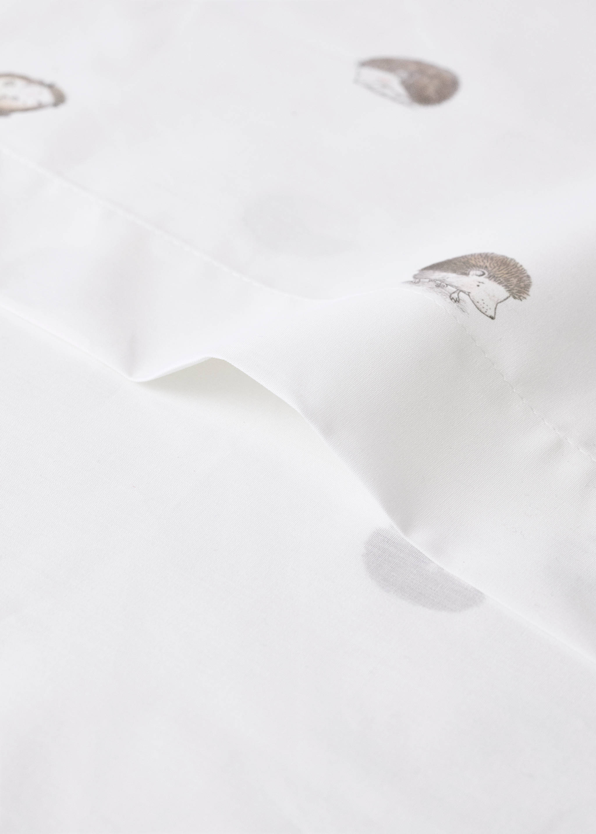 Cotton duvet cover and pillow set with hedgehog print - Details of the article 1