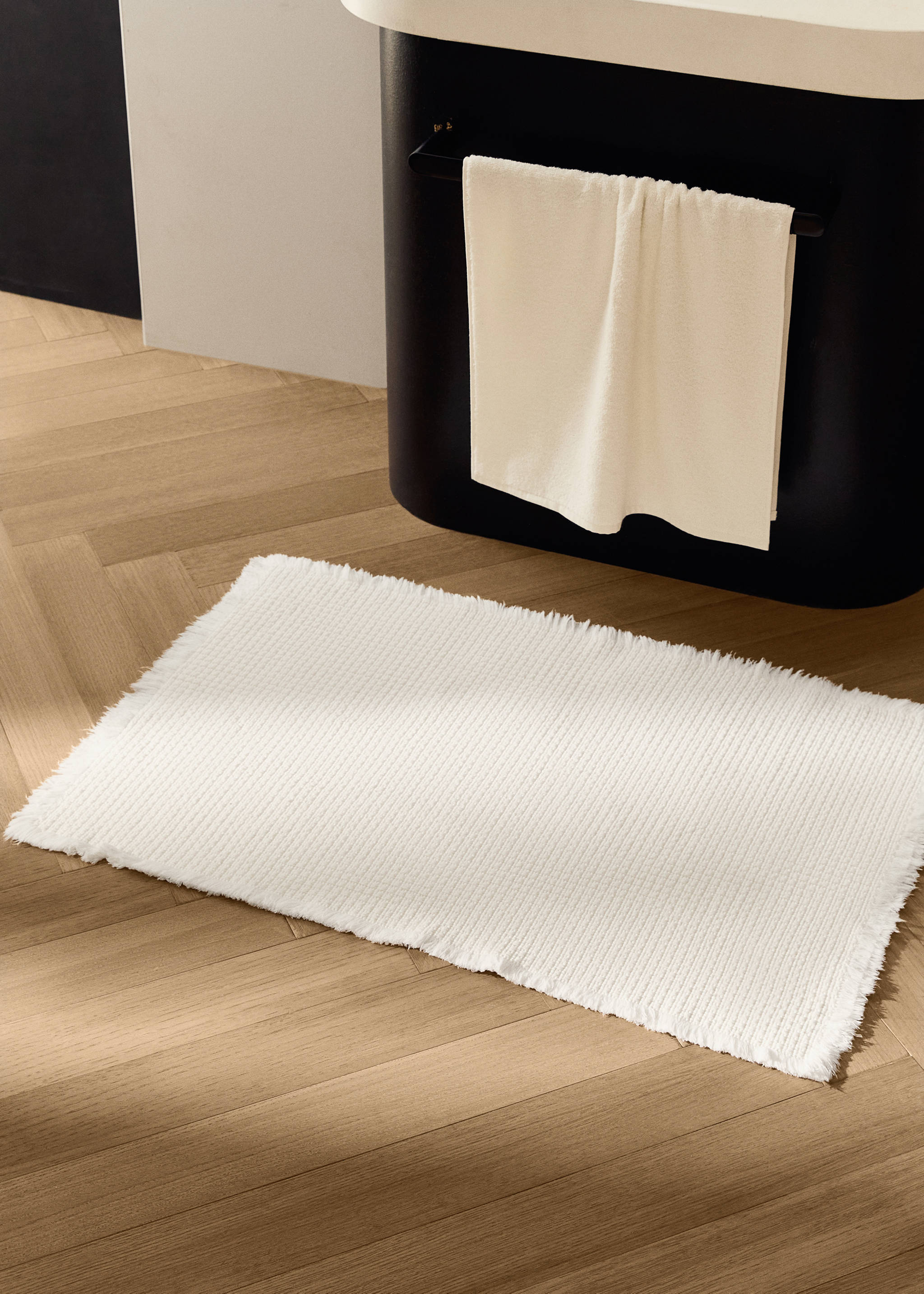 Cotton waffle bath rug - General plane