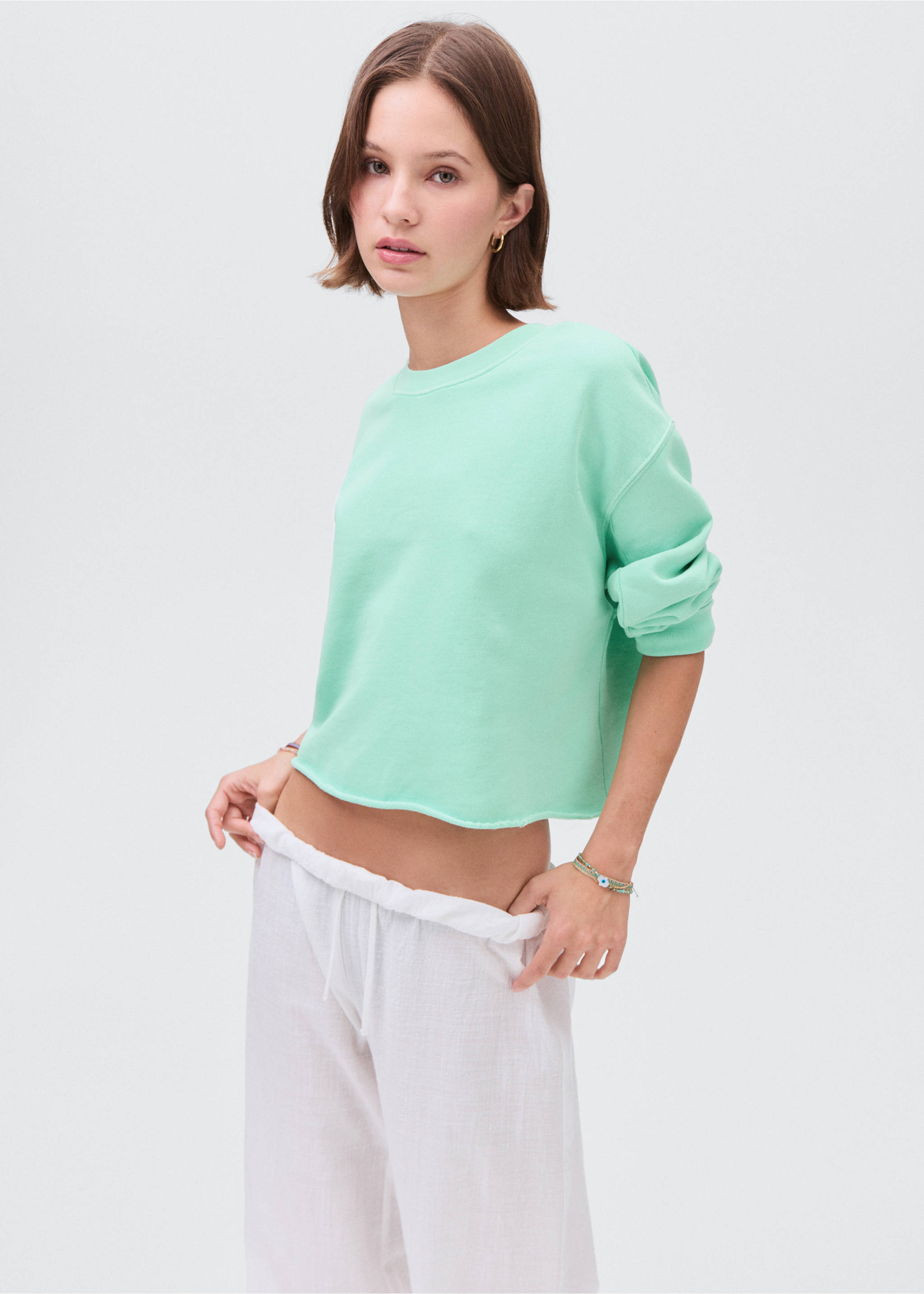 Sweatshirt with seamless finish - Medium plane, Green. Ref: 17071553-00.
