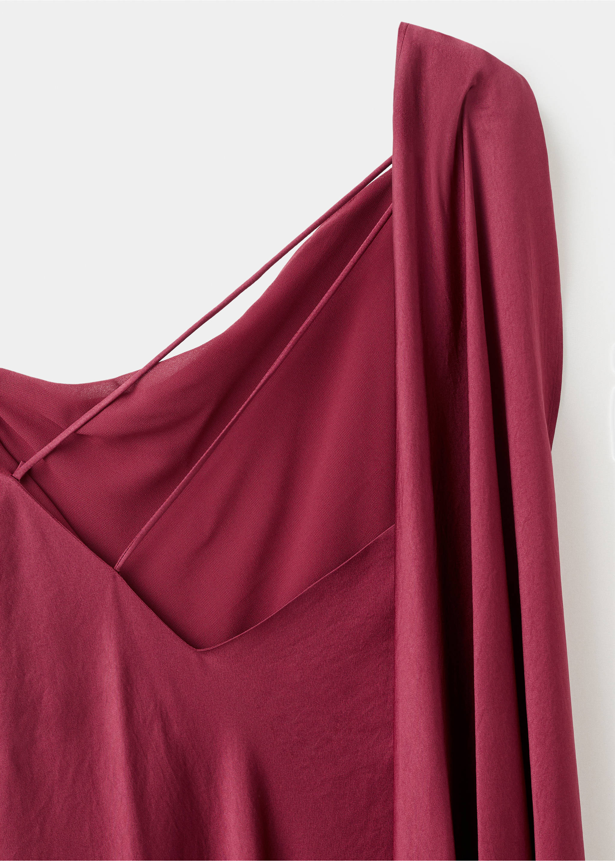 Asymmetrical satin dress - Details of the article 8, Wine. Ref: 17071555-00.