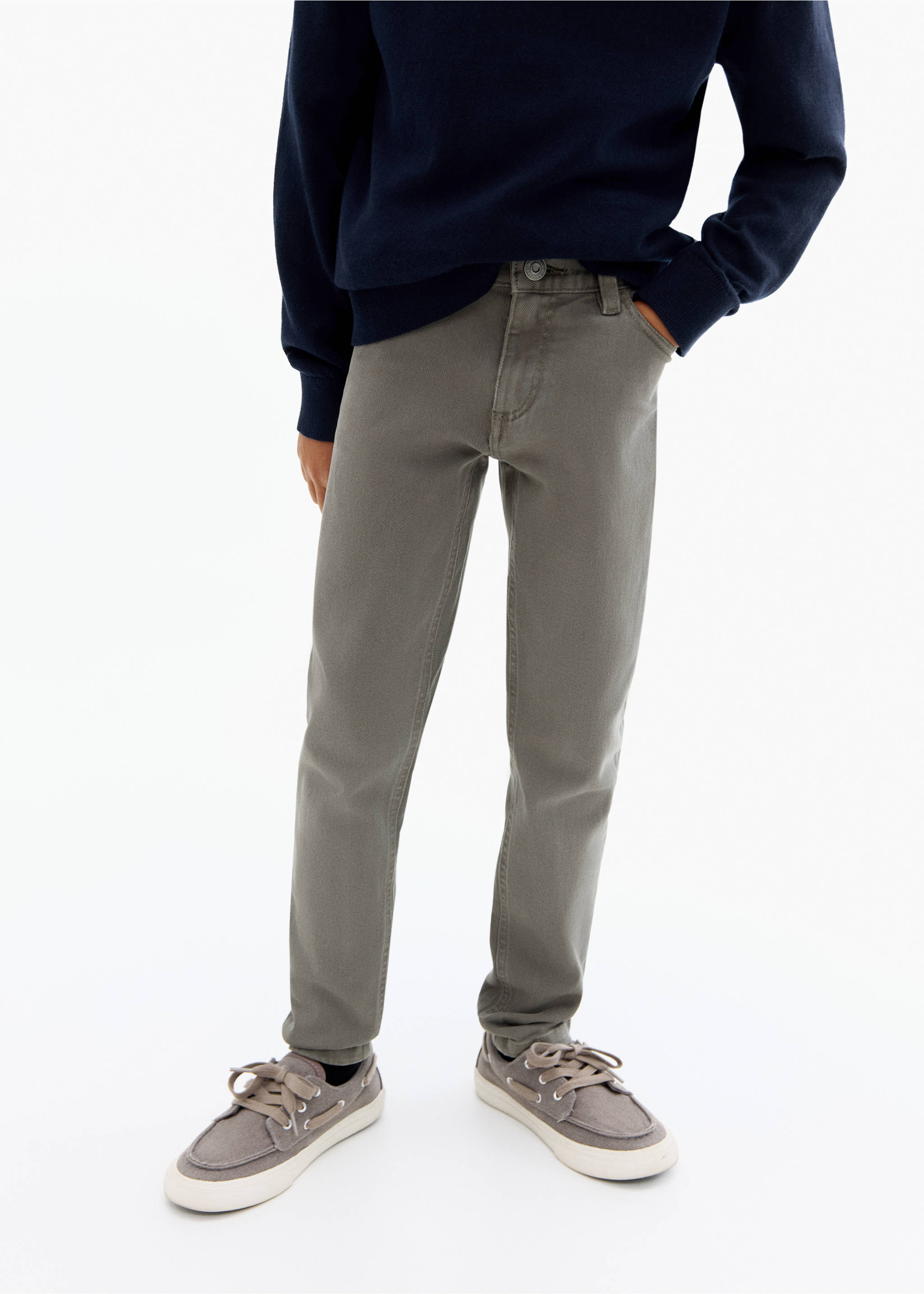 Straight pants - Details of the article 6, Khaki. Ref: 17072896-00.