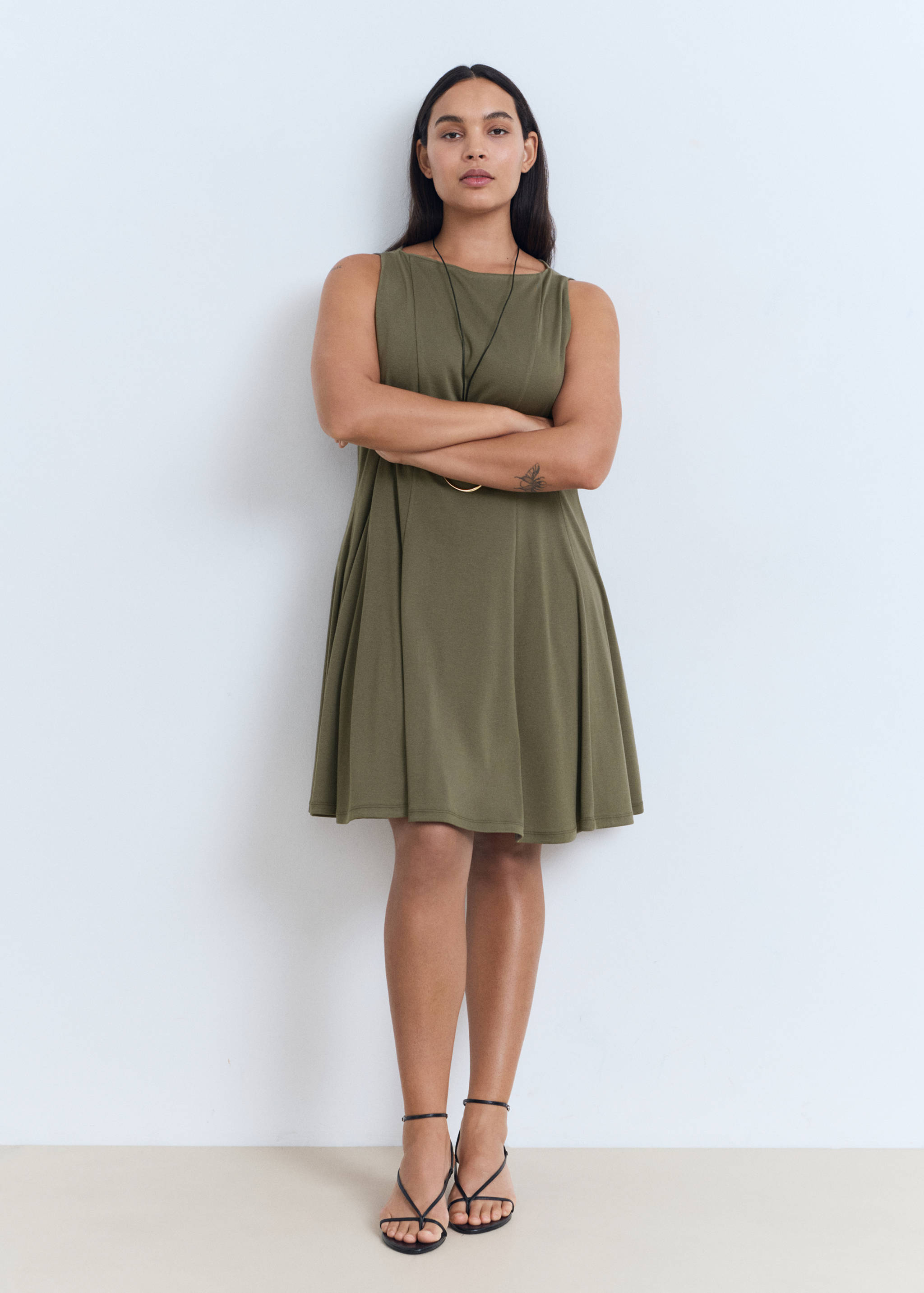 Pleated A-line dress - Details of the article 3