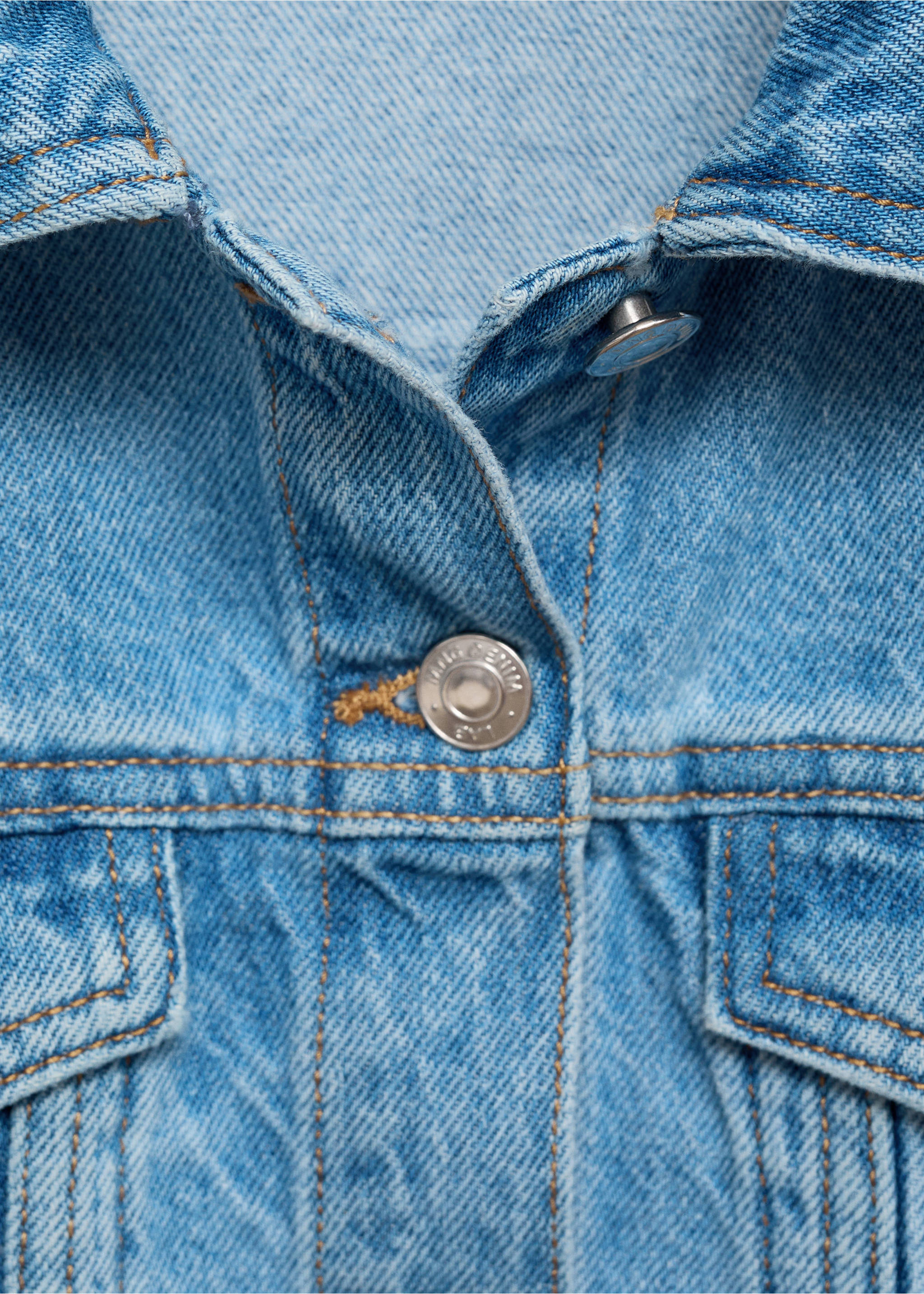 Basic denim jacket - Details of the article 8, Medium Blue. Ref: 17072911-00.