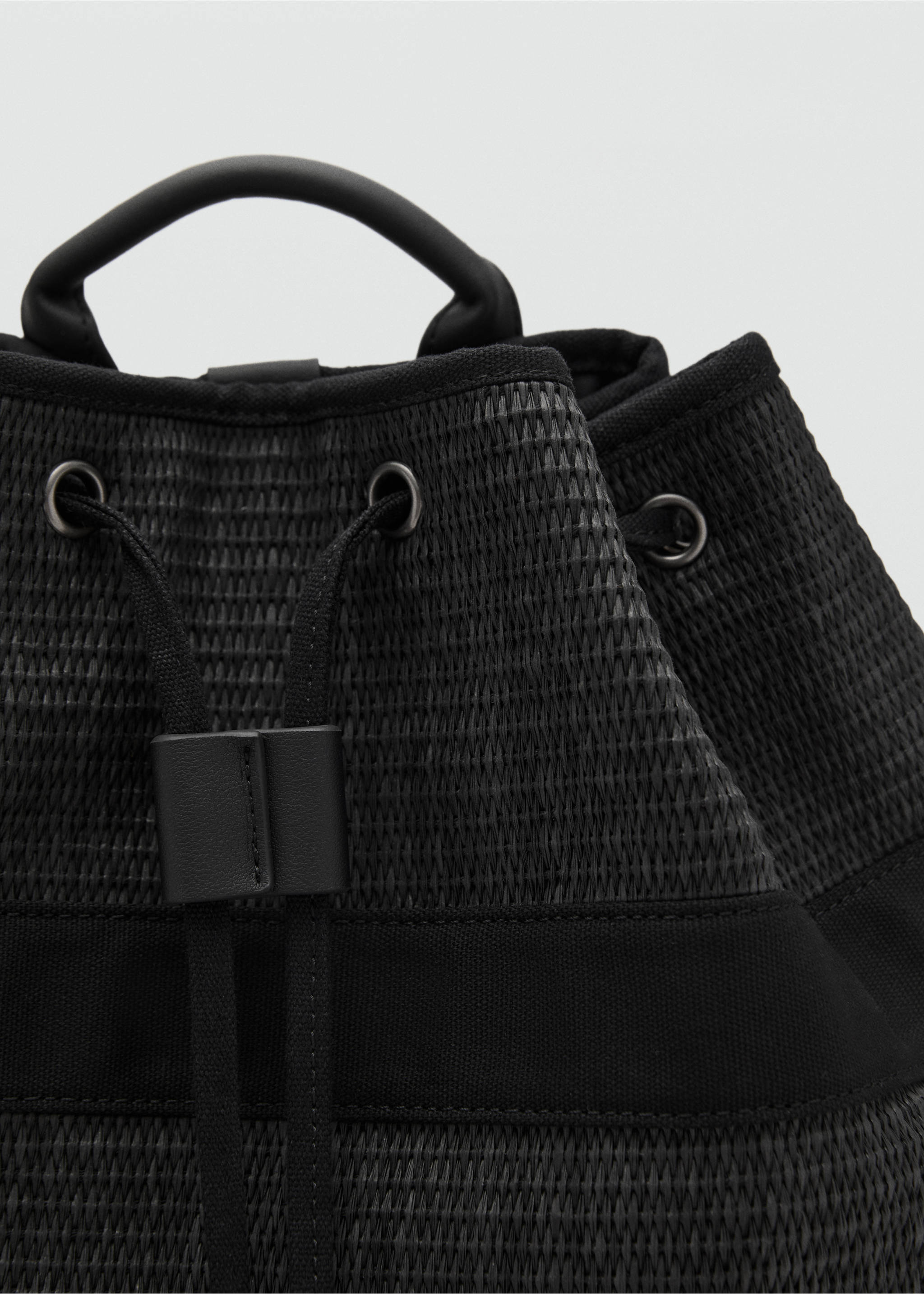 Lace-up sack backpack - Details of the article 2, Black. Ref: 17072918-00.