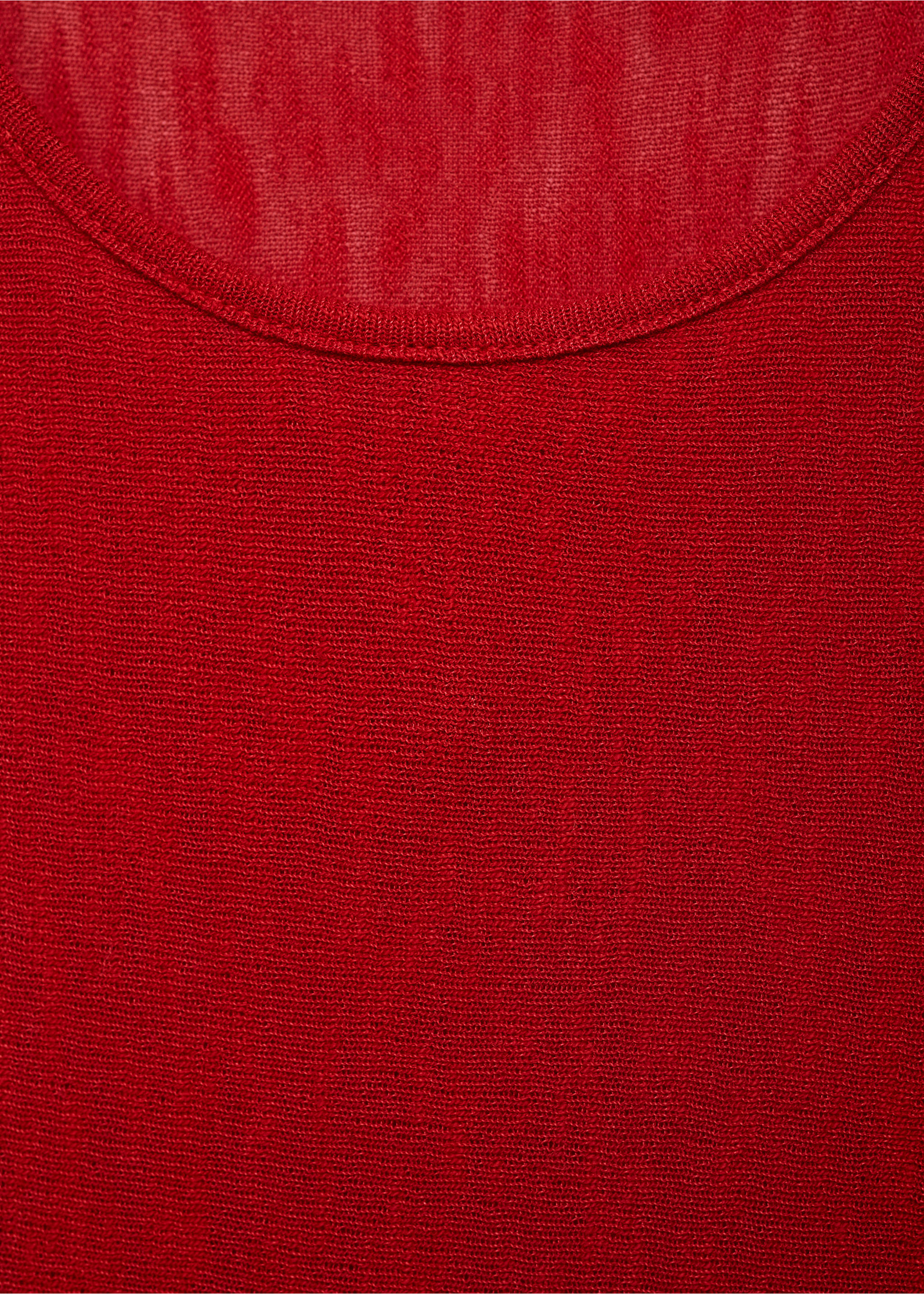 Asymmetrical low-knit dress - Details of the article 8, Red. Ref: 17072926-00.