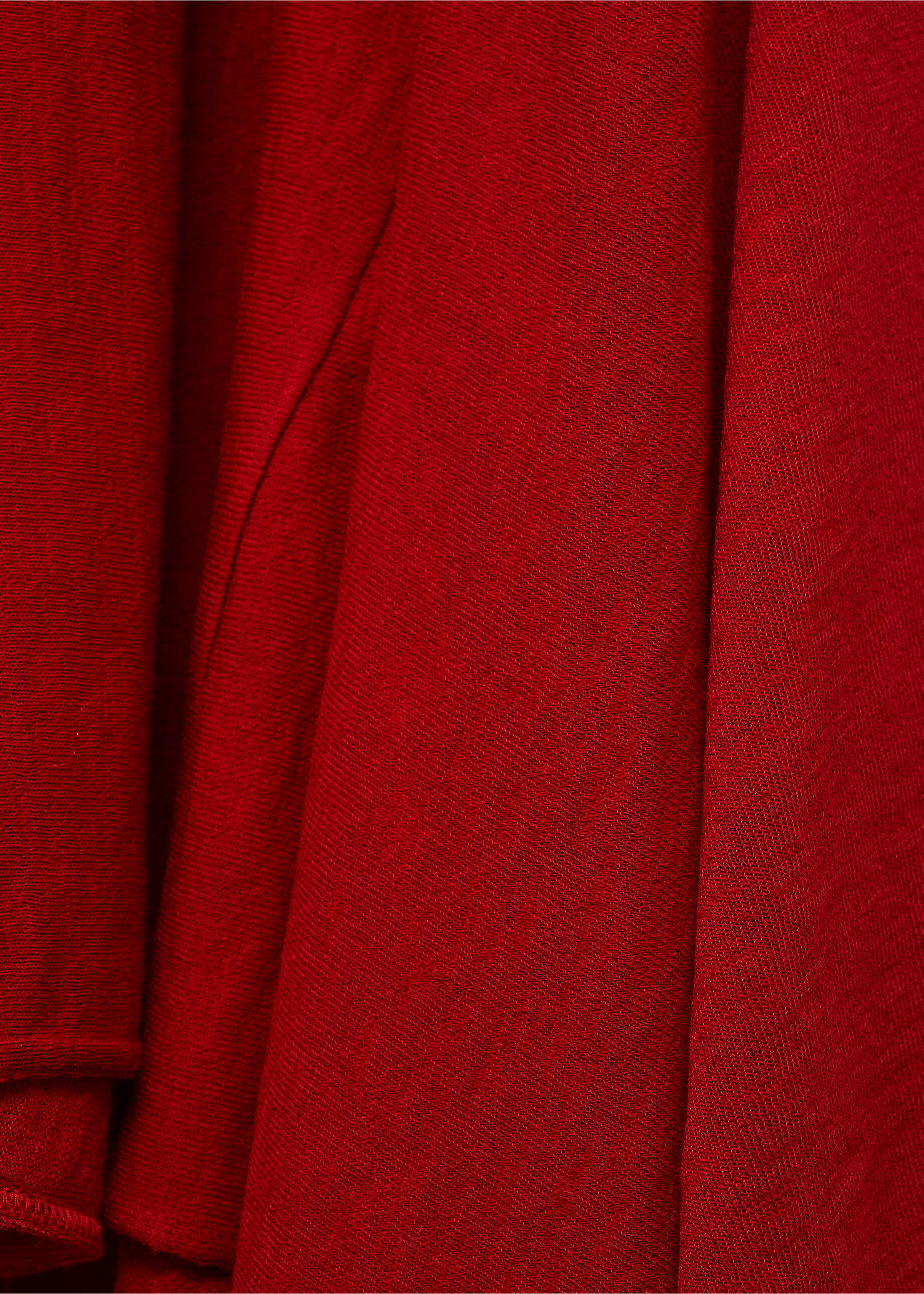 Asymmetrical low-knit dress - Details of the article 0, Red. Ref: 17072926-00.