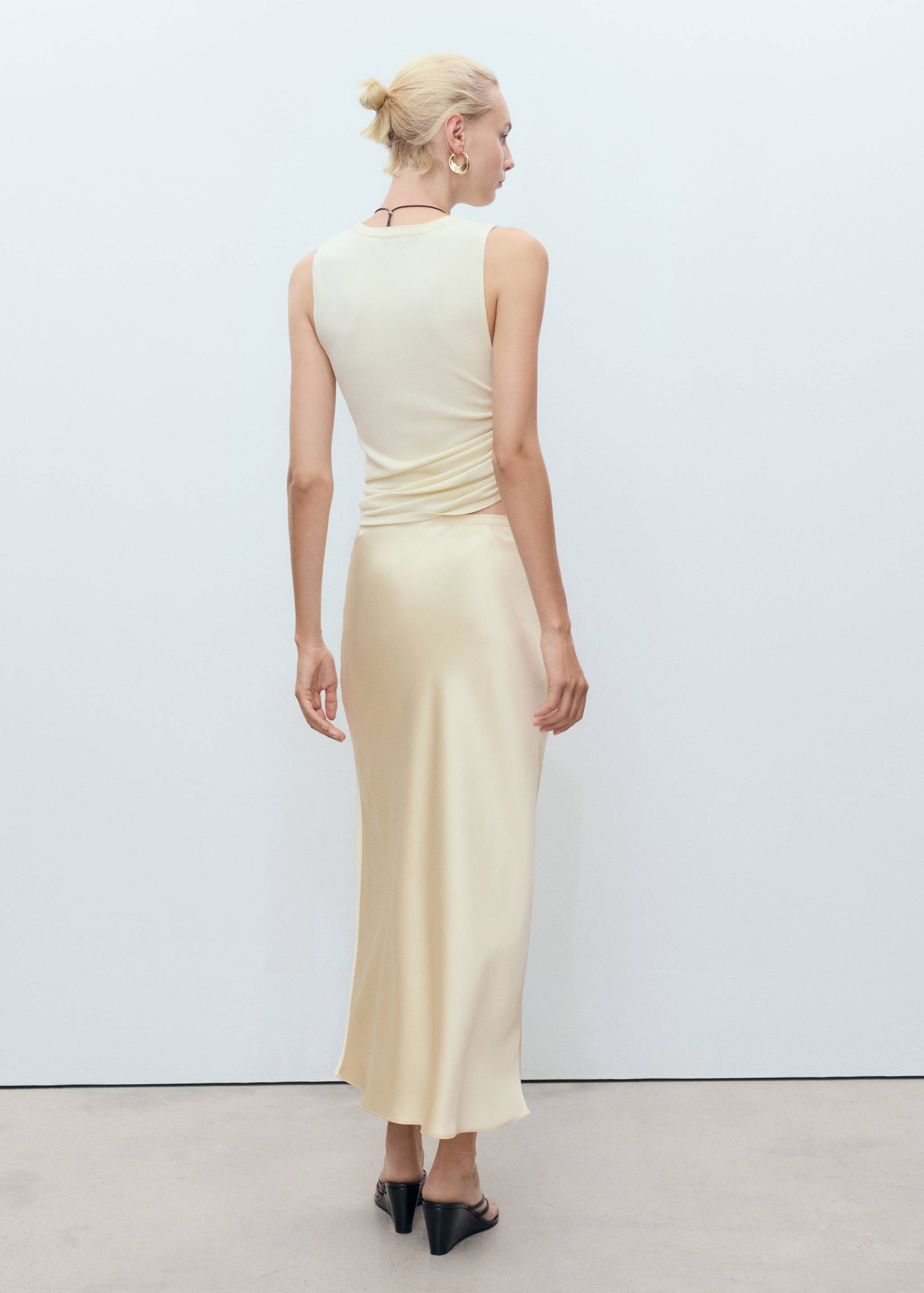 Midi satin skirt - Reverse of the article