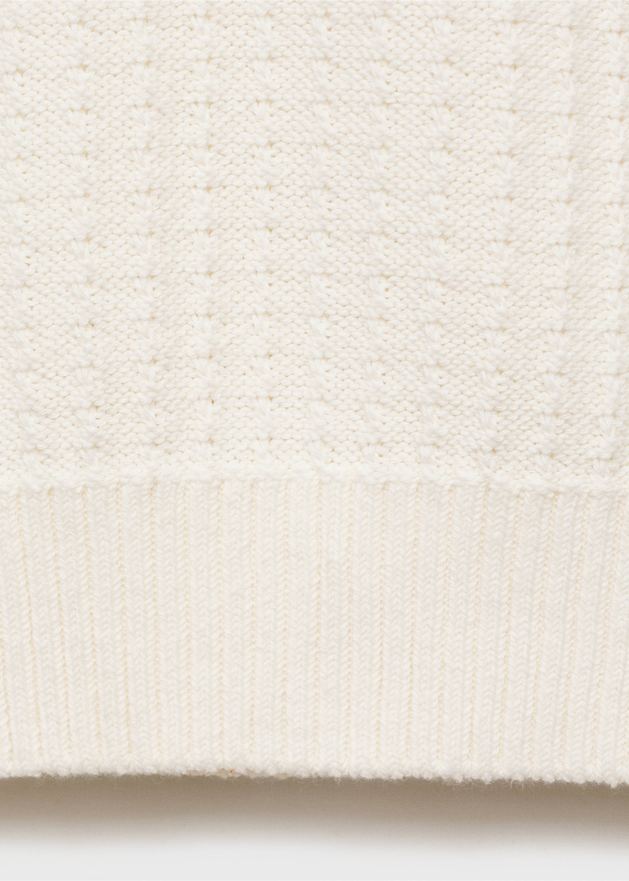 Strukturiertes Strick-Poloshirt aus 100 % Baumwolle - Detail des Artikels 0, Cremeweiß. Ref: 17072930-00.