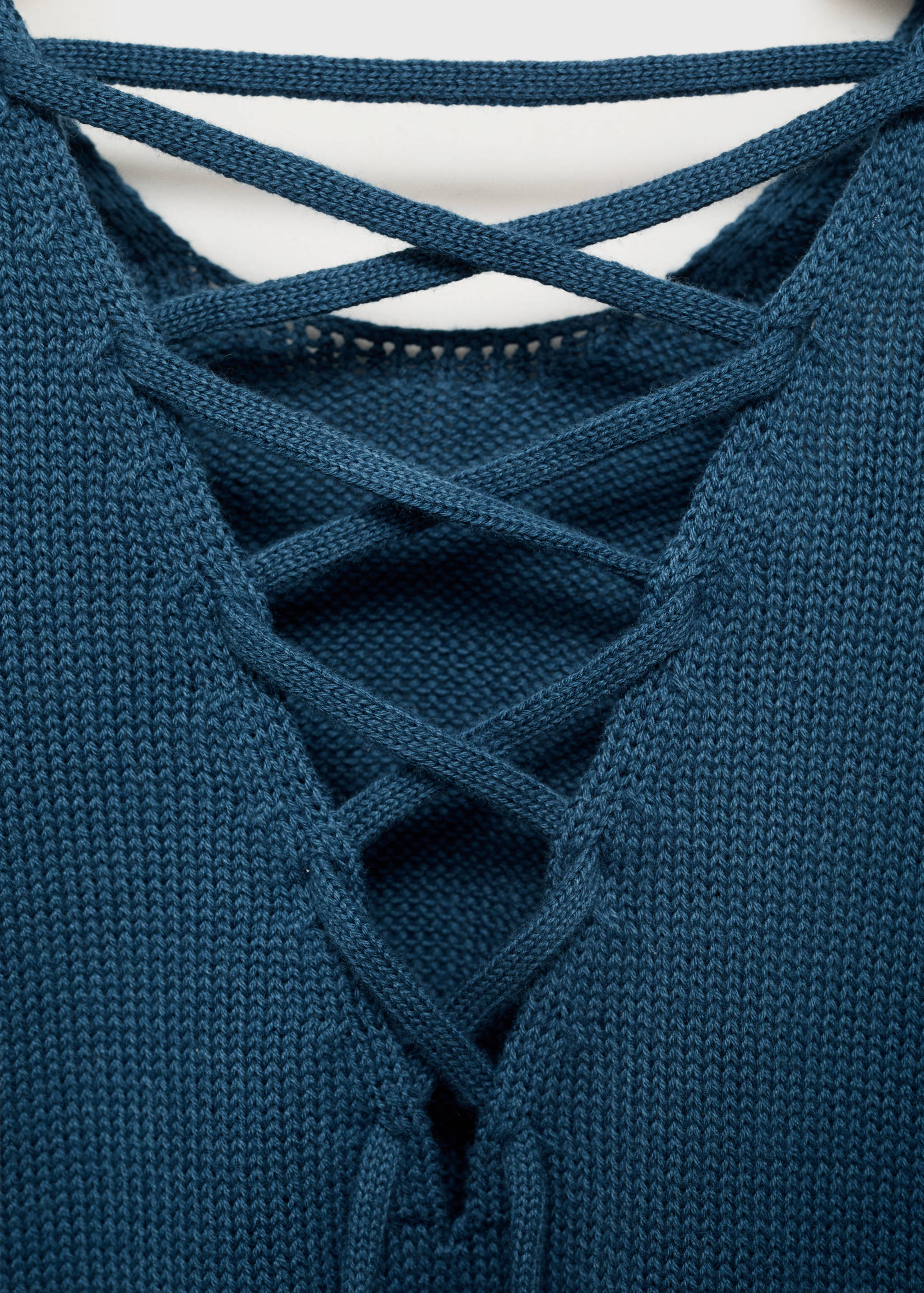 Knitted top with drawstring - Details of the article 8