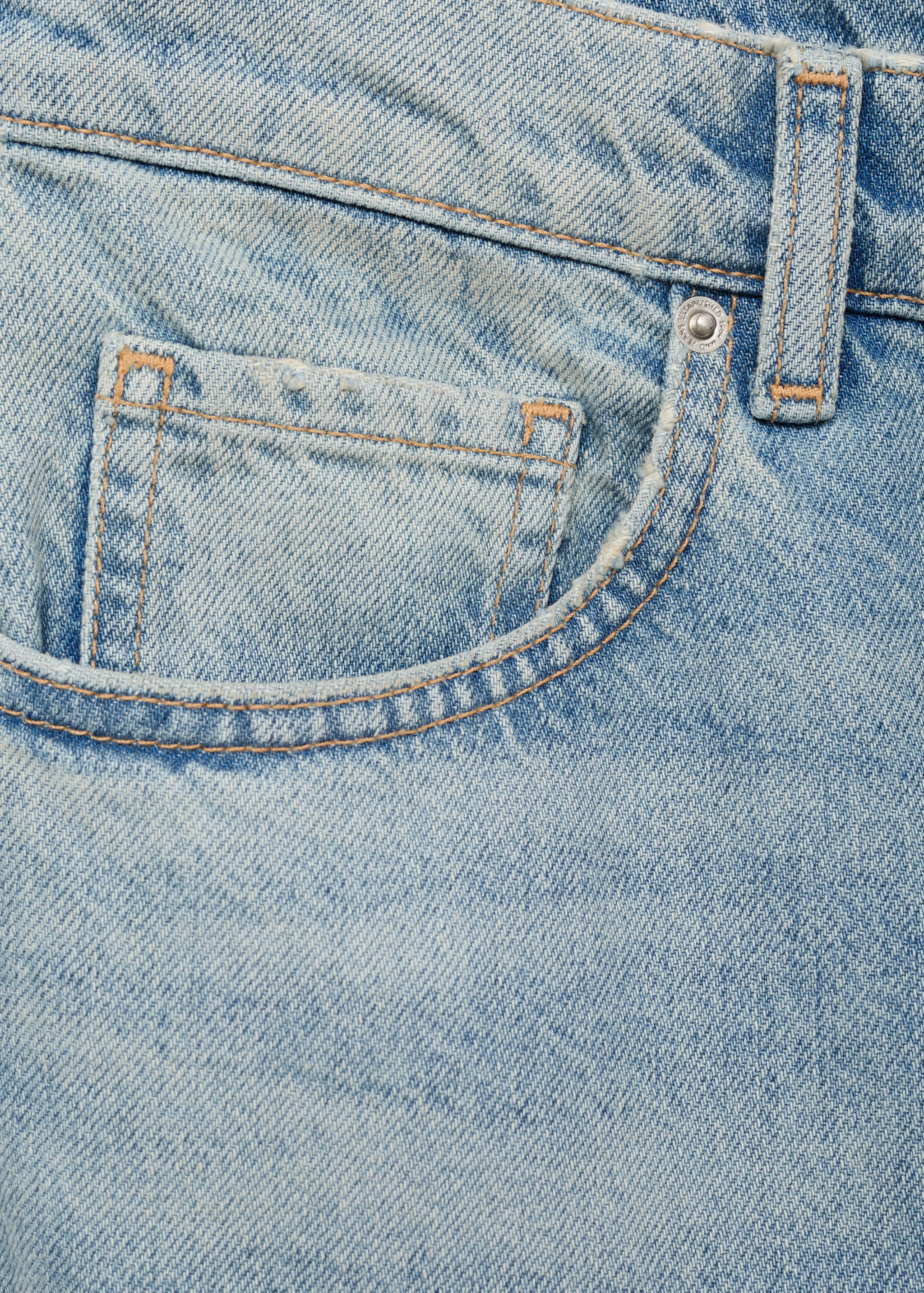 Mid-rise flared jeans - Details of the article 0