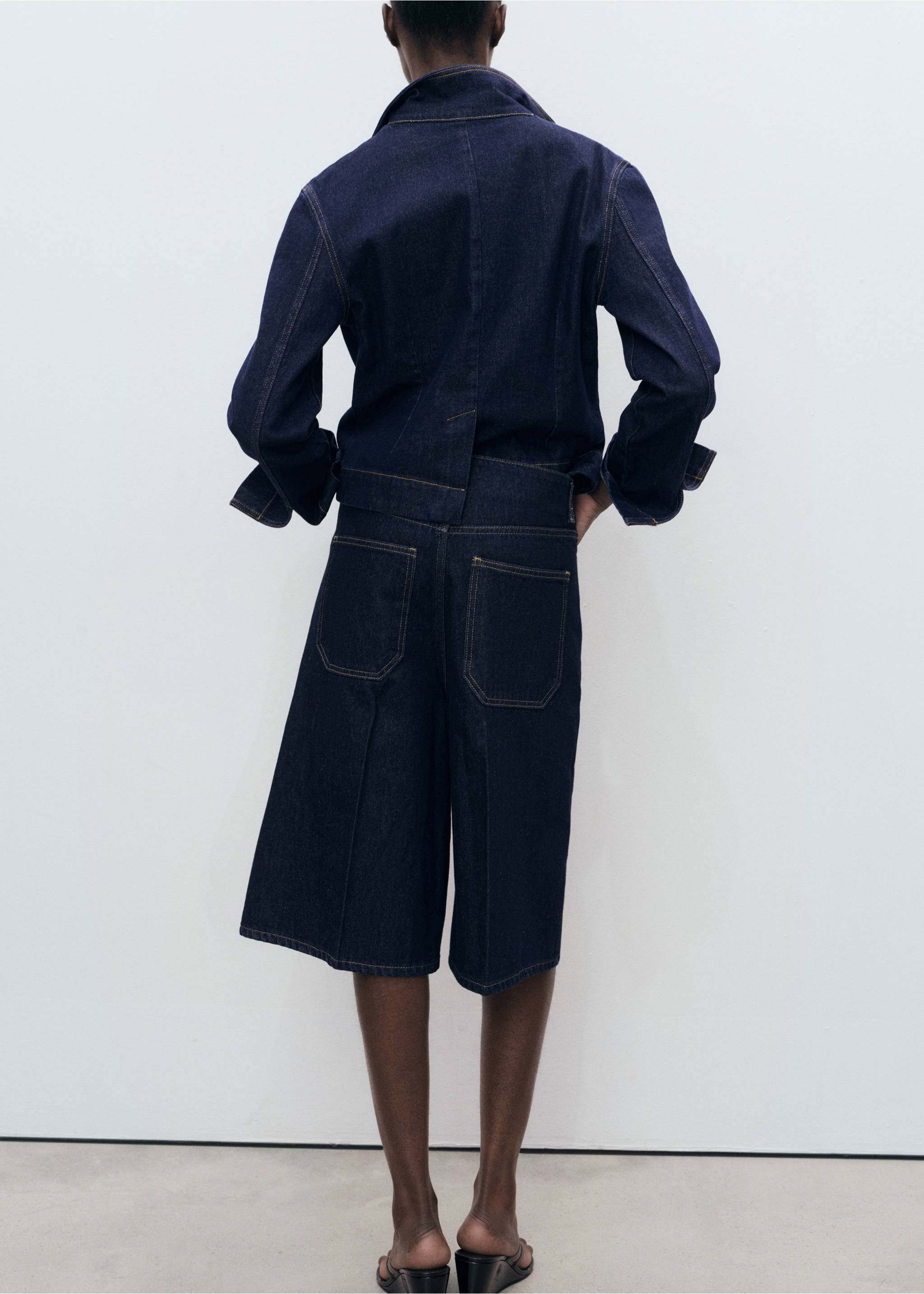 Mid-rise denim bermuda jorts - Reverse of the article, Open Blue. Ref: 17073324-00.