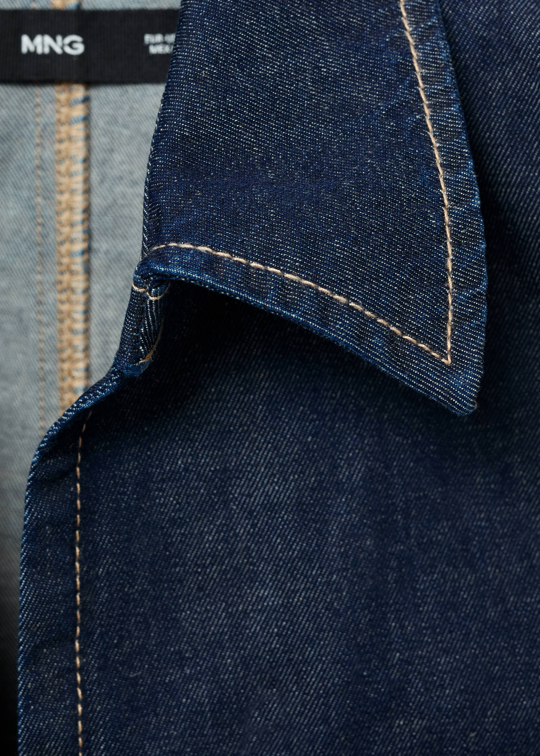 Denim top with contrast stitching - Details of the article 8