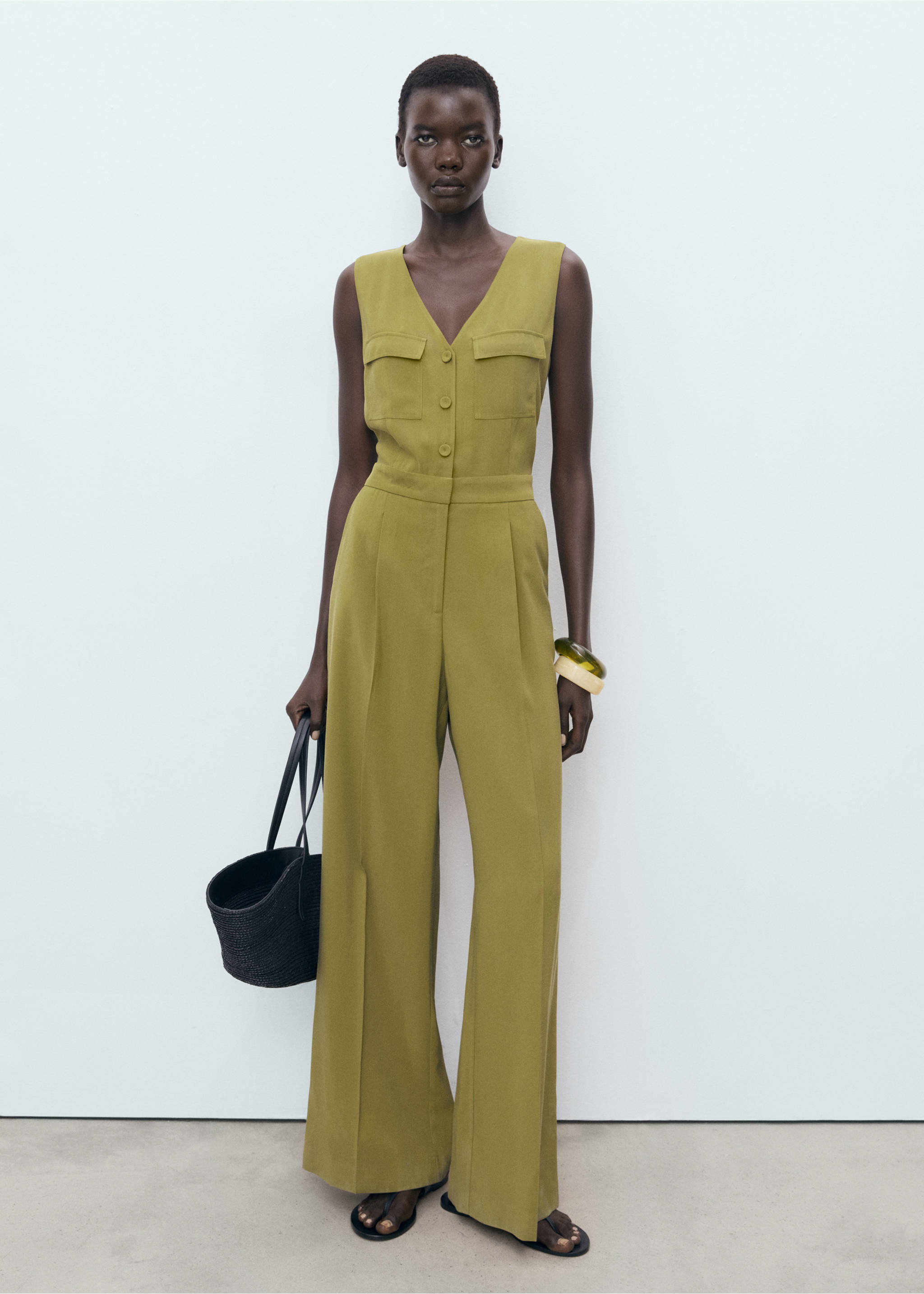 Langer Jumpsuit mit Brusttasche - Allgemeine Ansicht, Grün. Ref: 17073332-00.