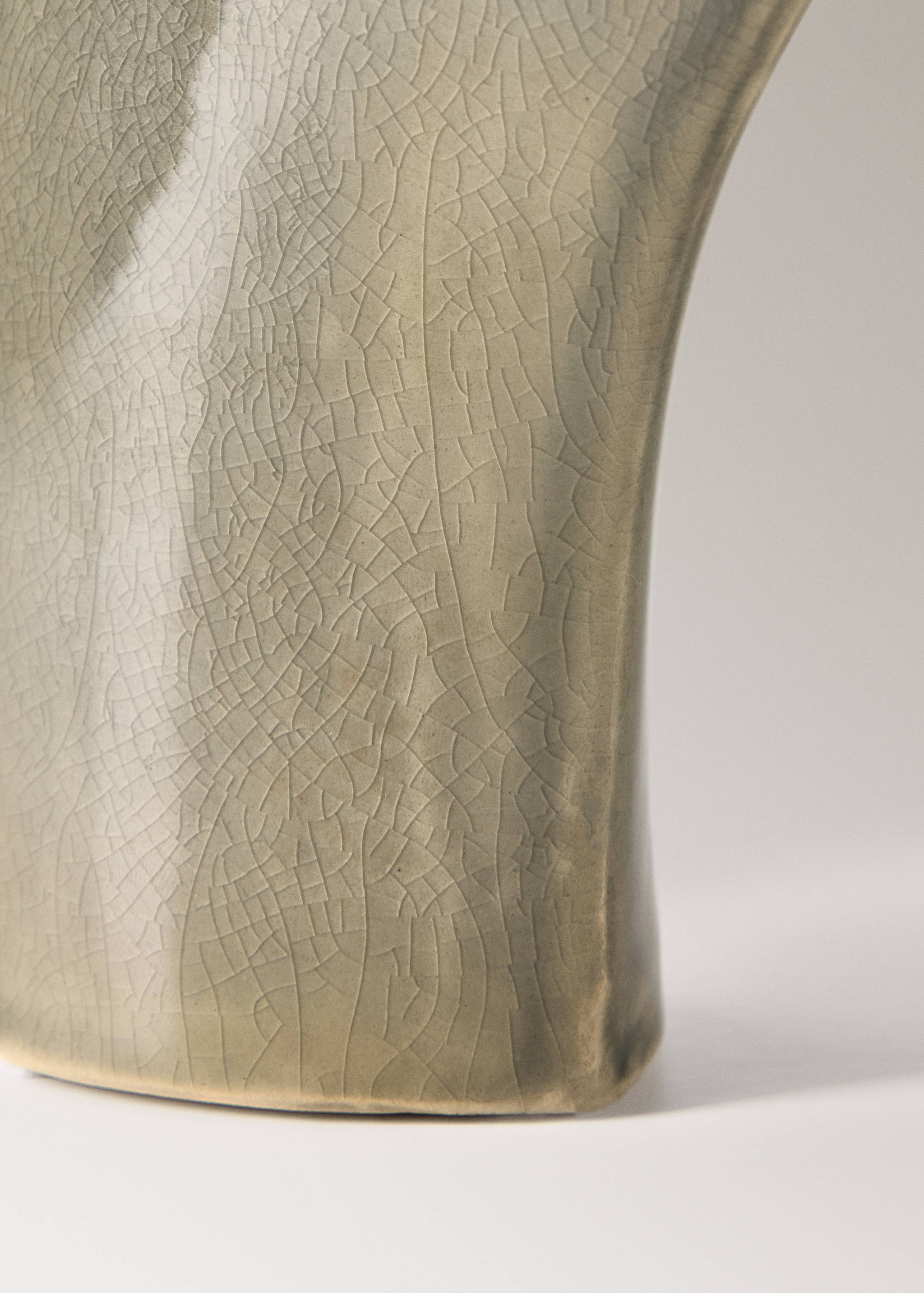Kleine Steingutvase - Detail des Artikels 2