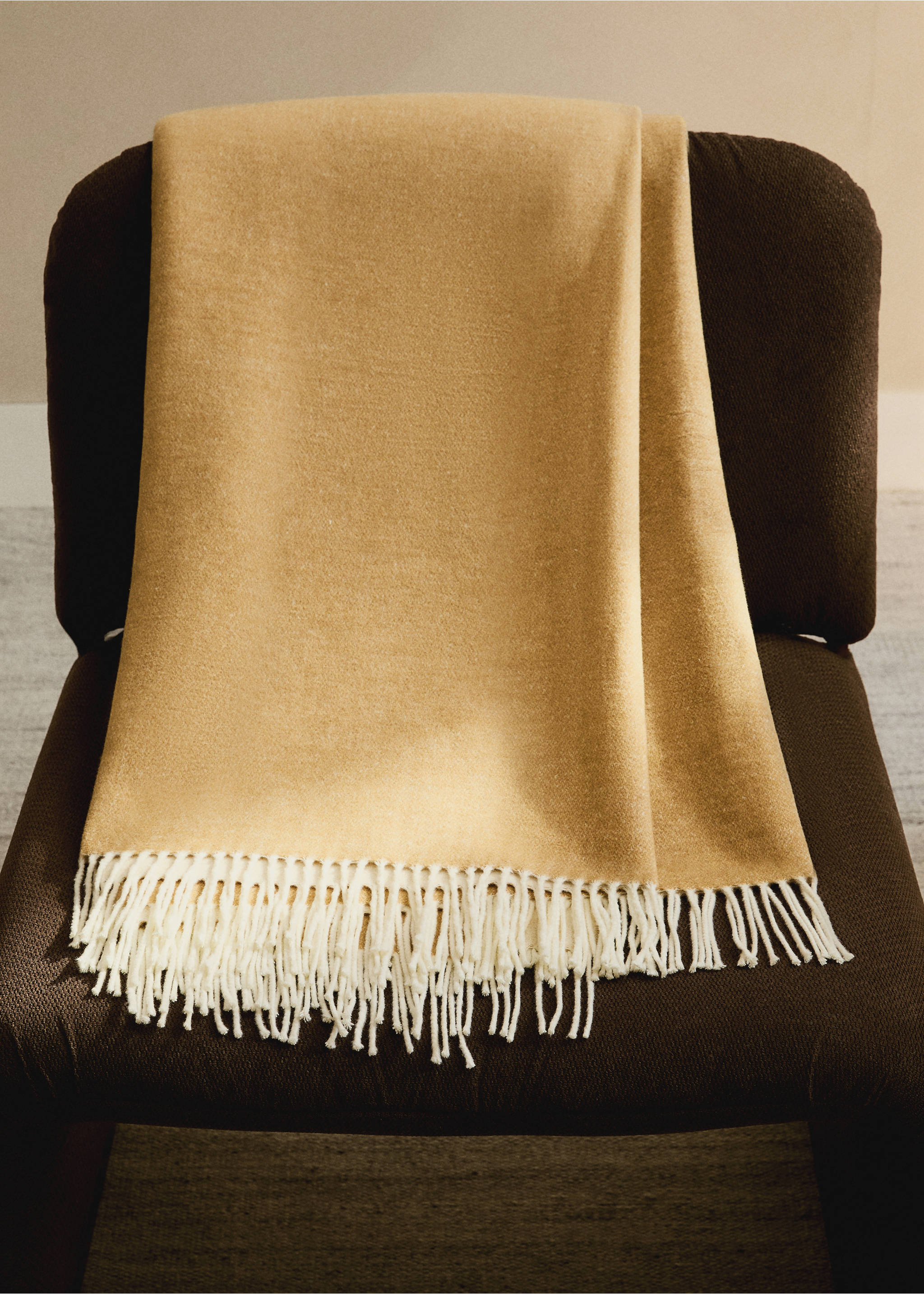 Double-sided cotton blanket with fringes - General plane, Yellow. Ref: 17073335-00.