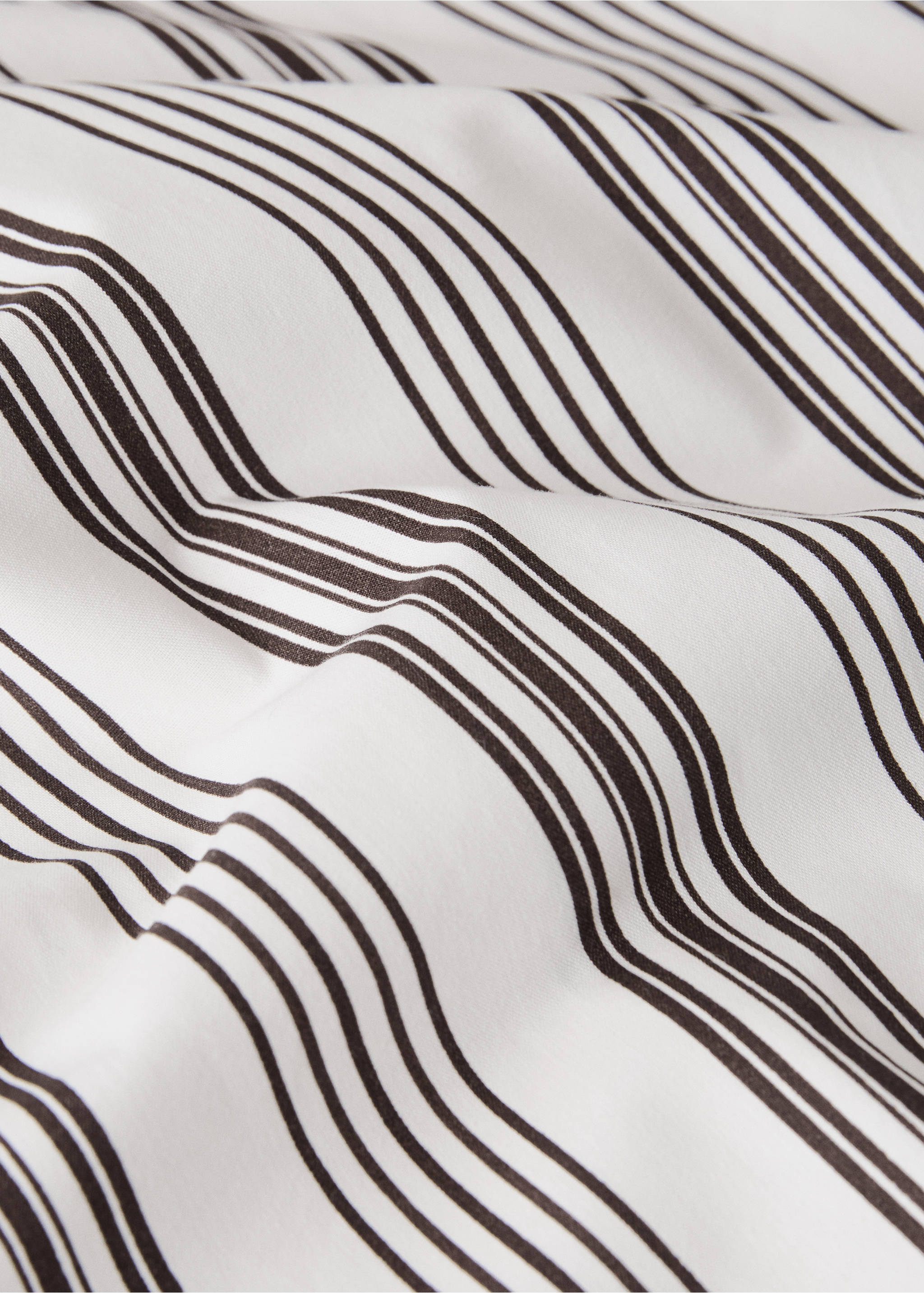 Reversible striped cotton duvet cover for 180/200 cm bed - Details of the article 2, Off White. Ref: 17053813-00.