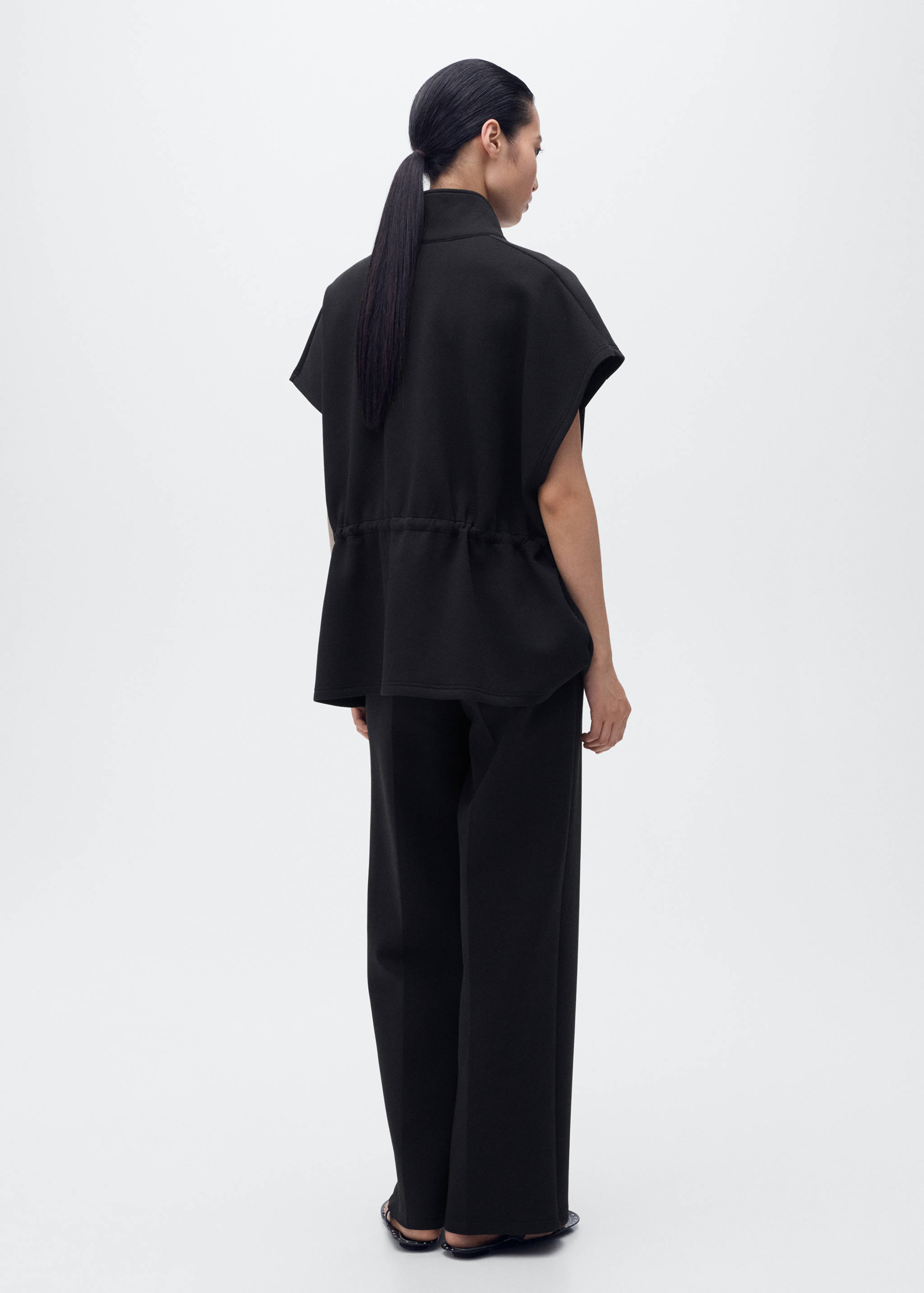 Straight-fit trousers with elastic waist - Reverse of the article
