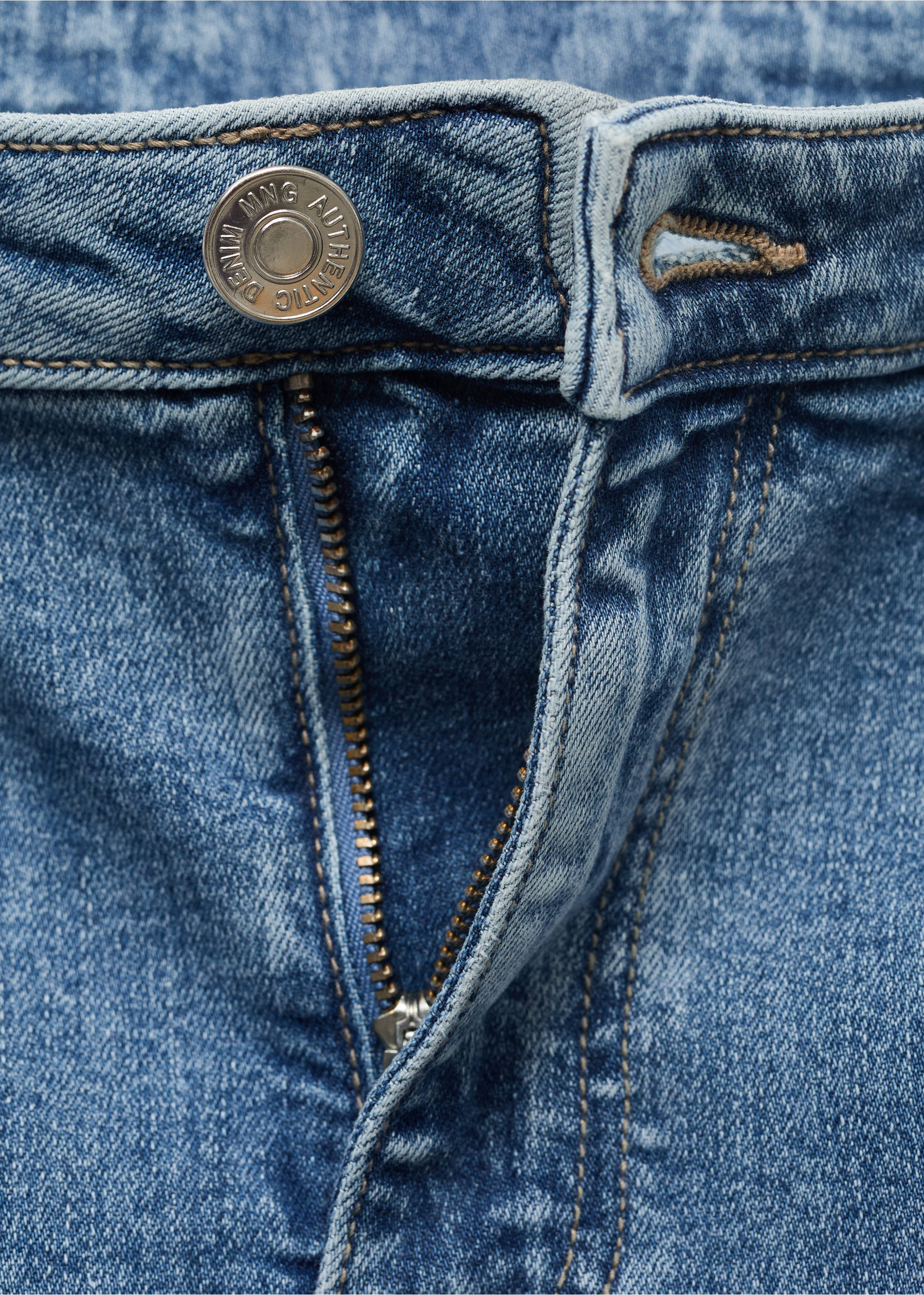 Langer Denimrock mit Nähten - Detail des Artikels 8, Mittelblau. Ref: 17074083-00.