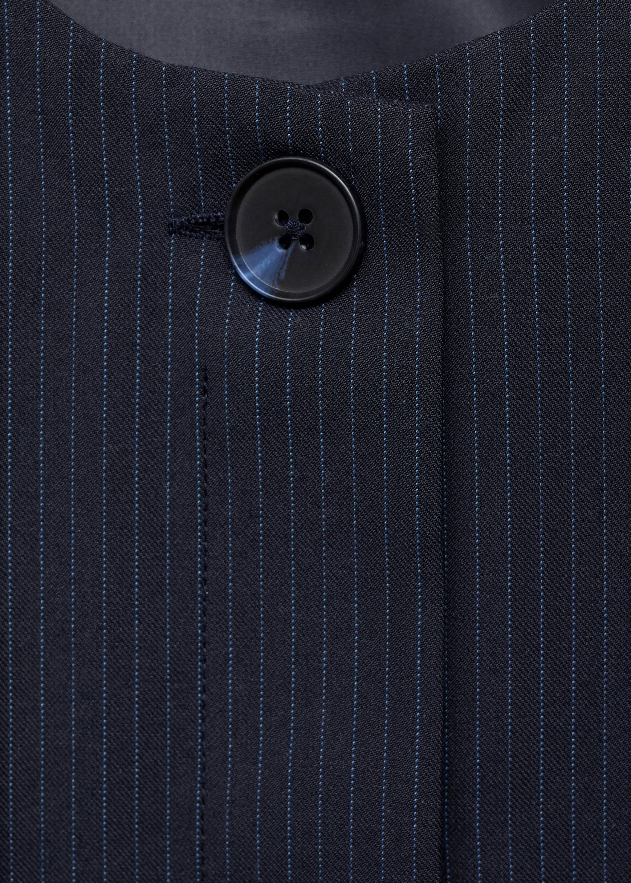 Krijtstreeptop met balloneffect - Detail van het artikel 0, Marineblauw. Ref: 17074089-00.