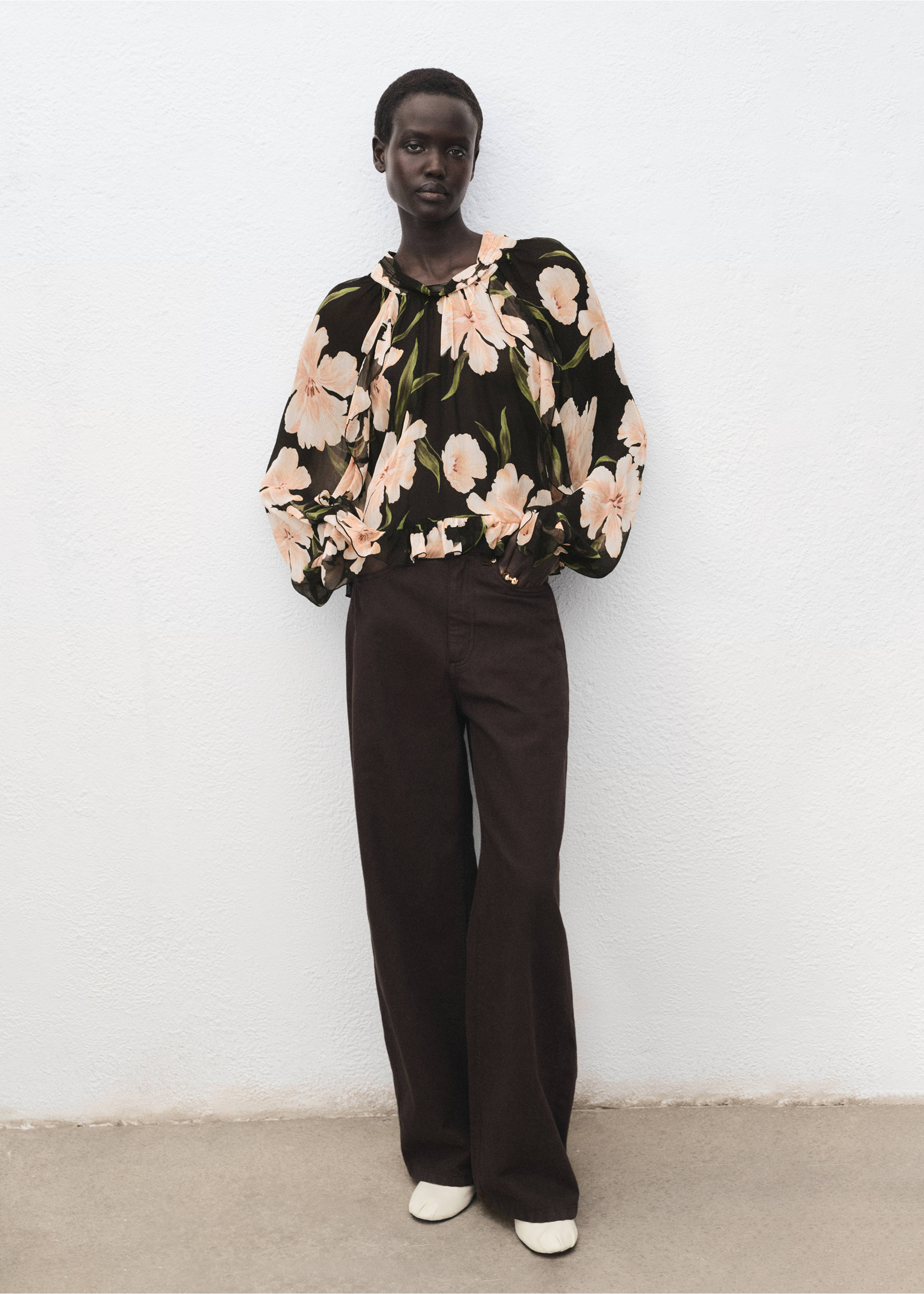 Semi-transparent floral blouse - General plane, Black. Ref: 17074099-00.