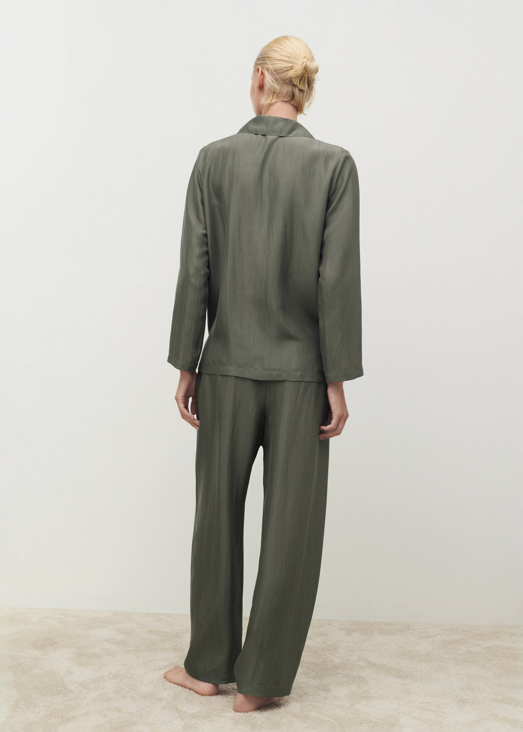 Lange zijden broek - Achterkant van het artikel