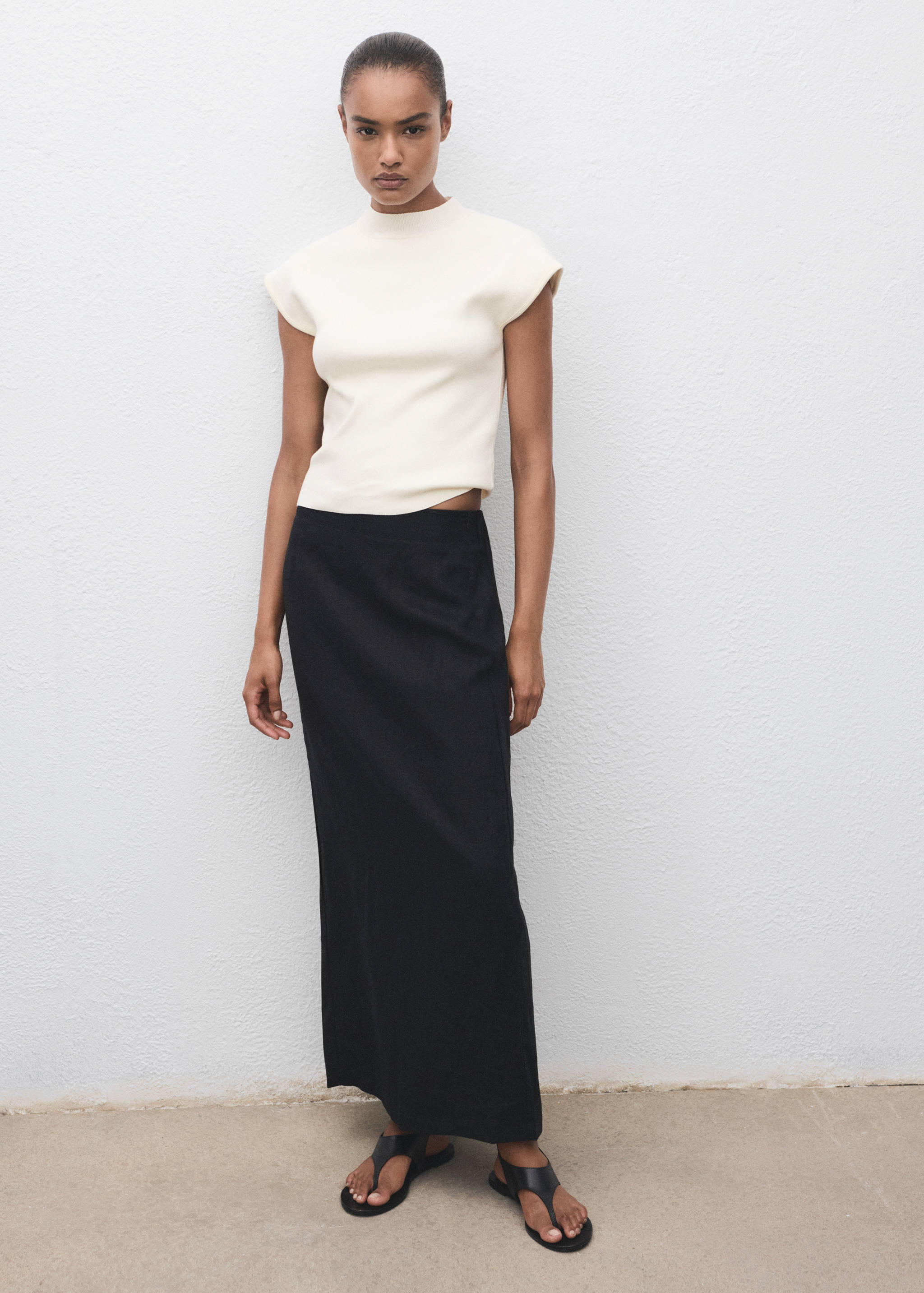 Short-sleeved fine-knit sweater - General plane