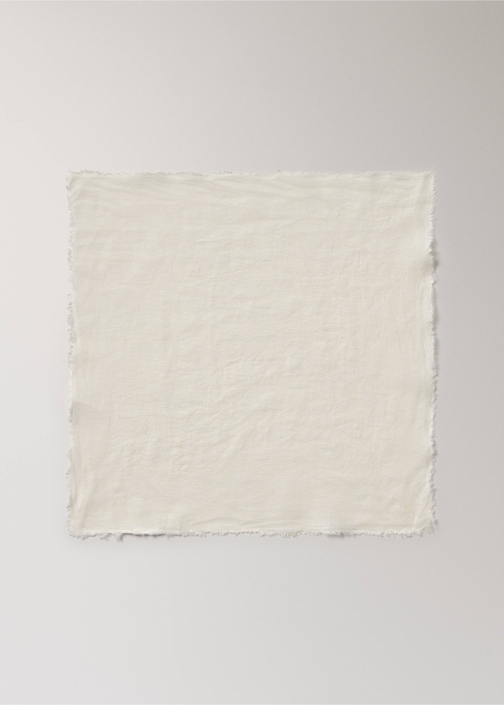 Linen napkins with frayed ends - Article without model, Off White. Ref: 17074130-00.