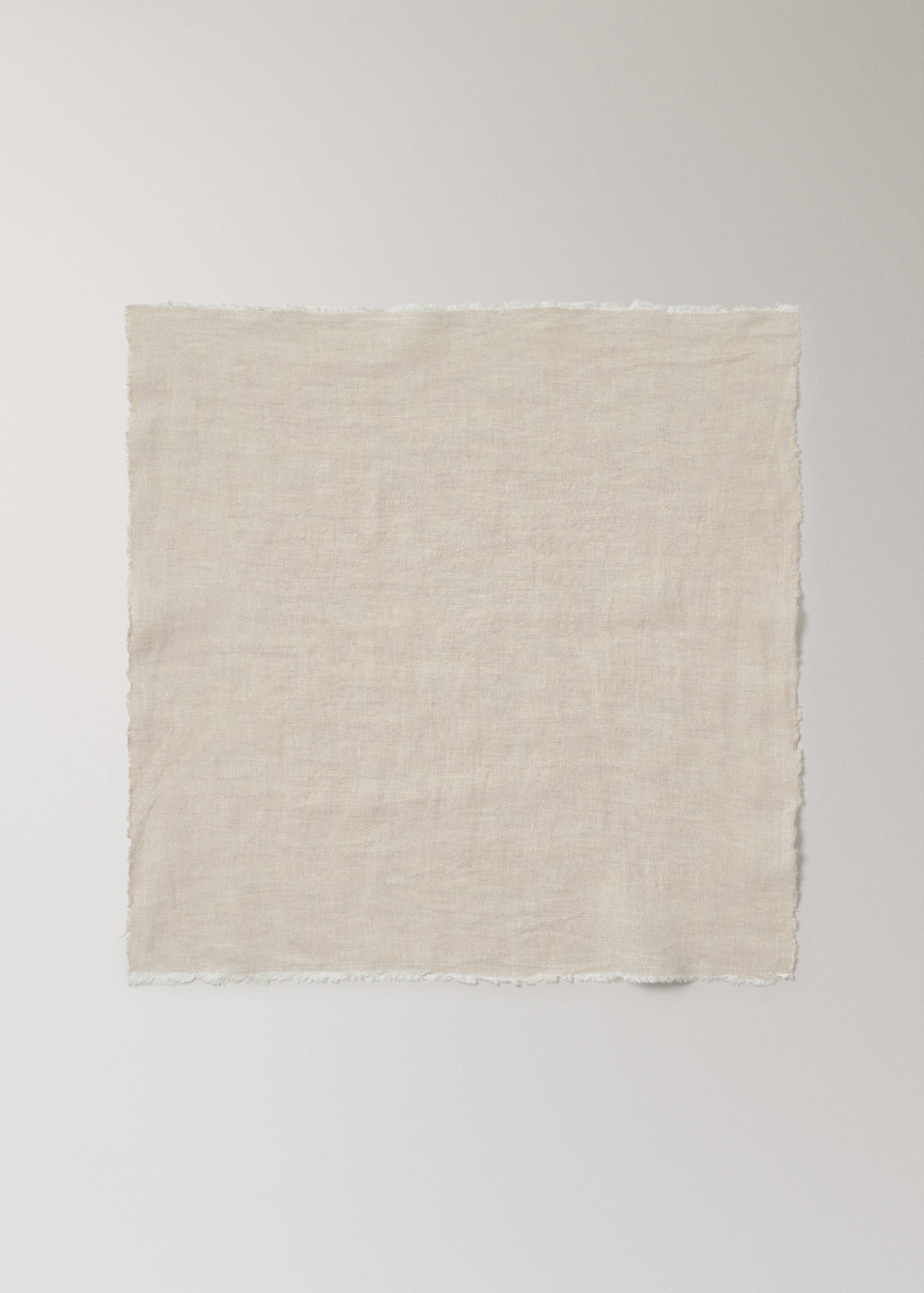 Linen napkins with frayed ends - Article without model