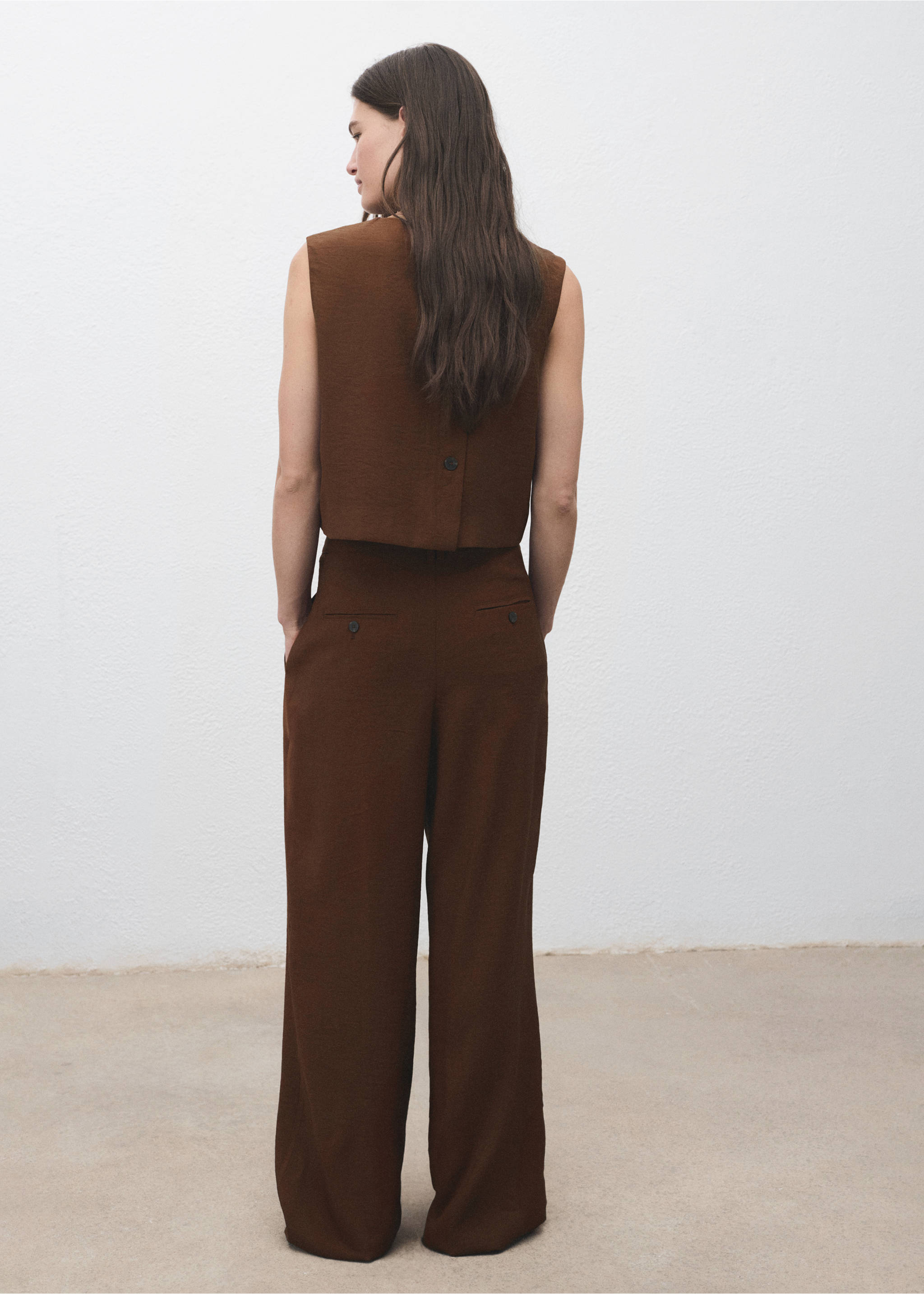 Pantalon droit pinces - Verso de l’article, Marron. Ref: 17074142-00.