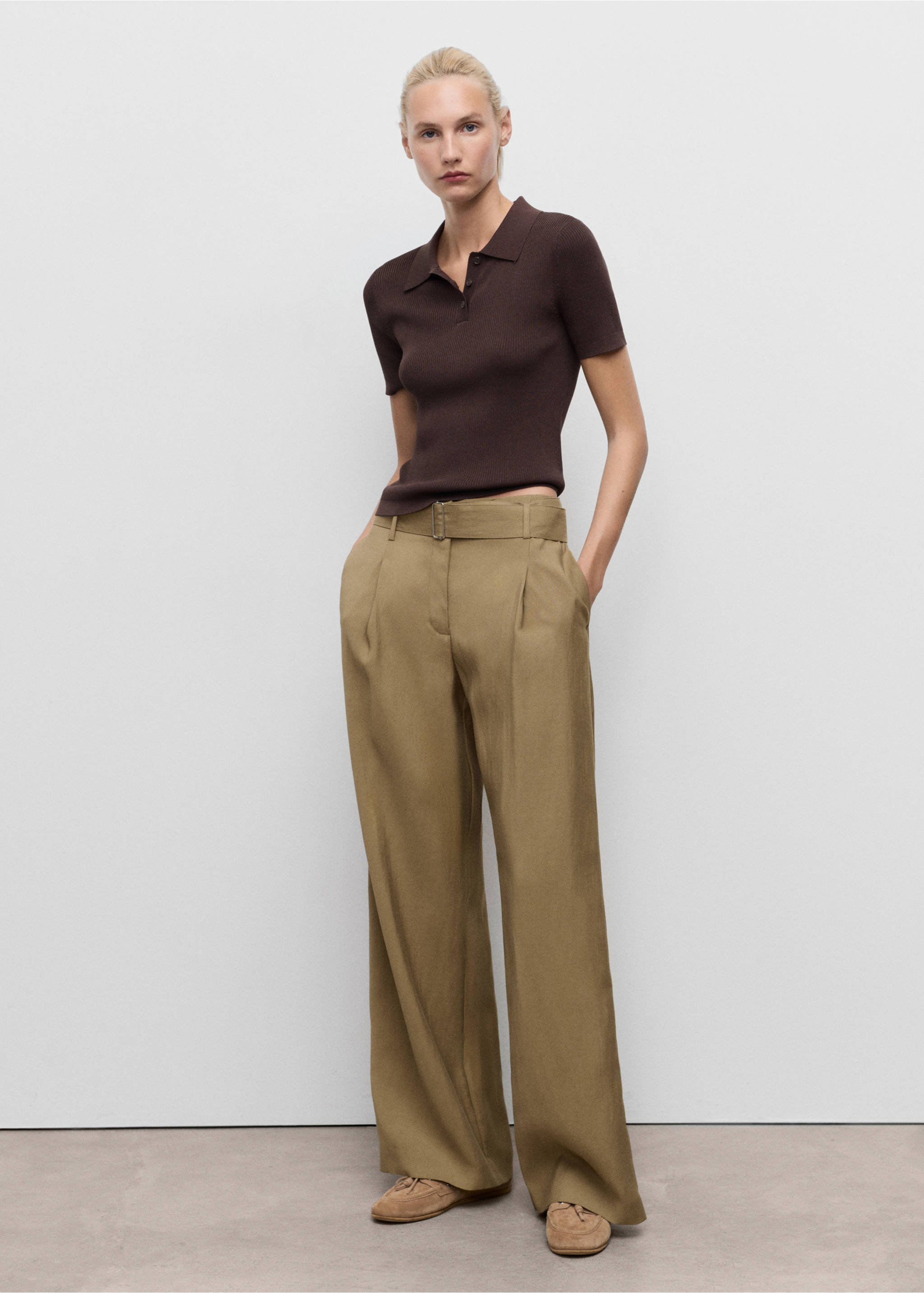 Paperbag trousers with belt - General plane, Olive Green. Ref: 17074409-00.