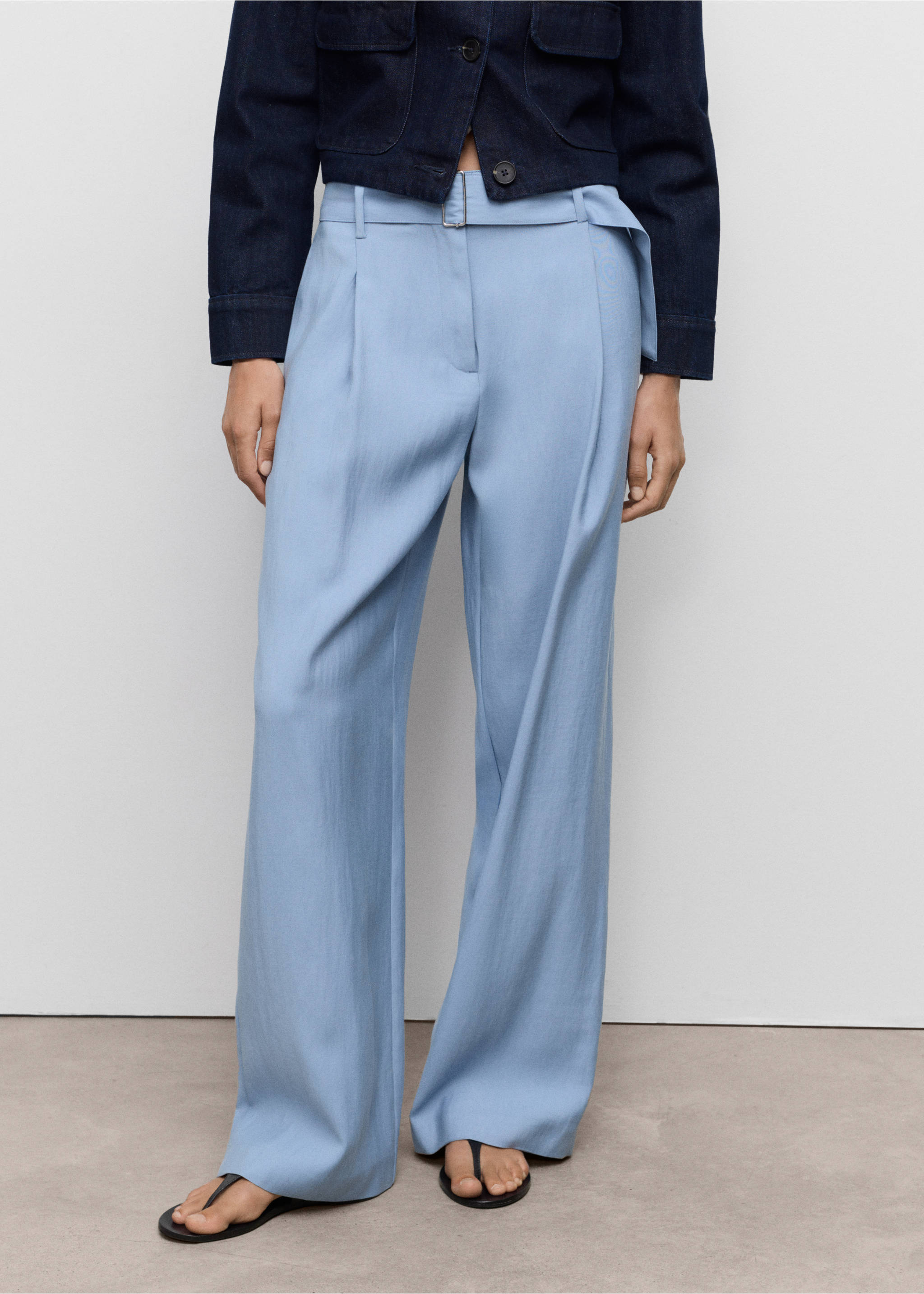 Paperbag trousers with belt - Medium plane, Sky Blue. Ref: 17074409-00.