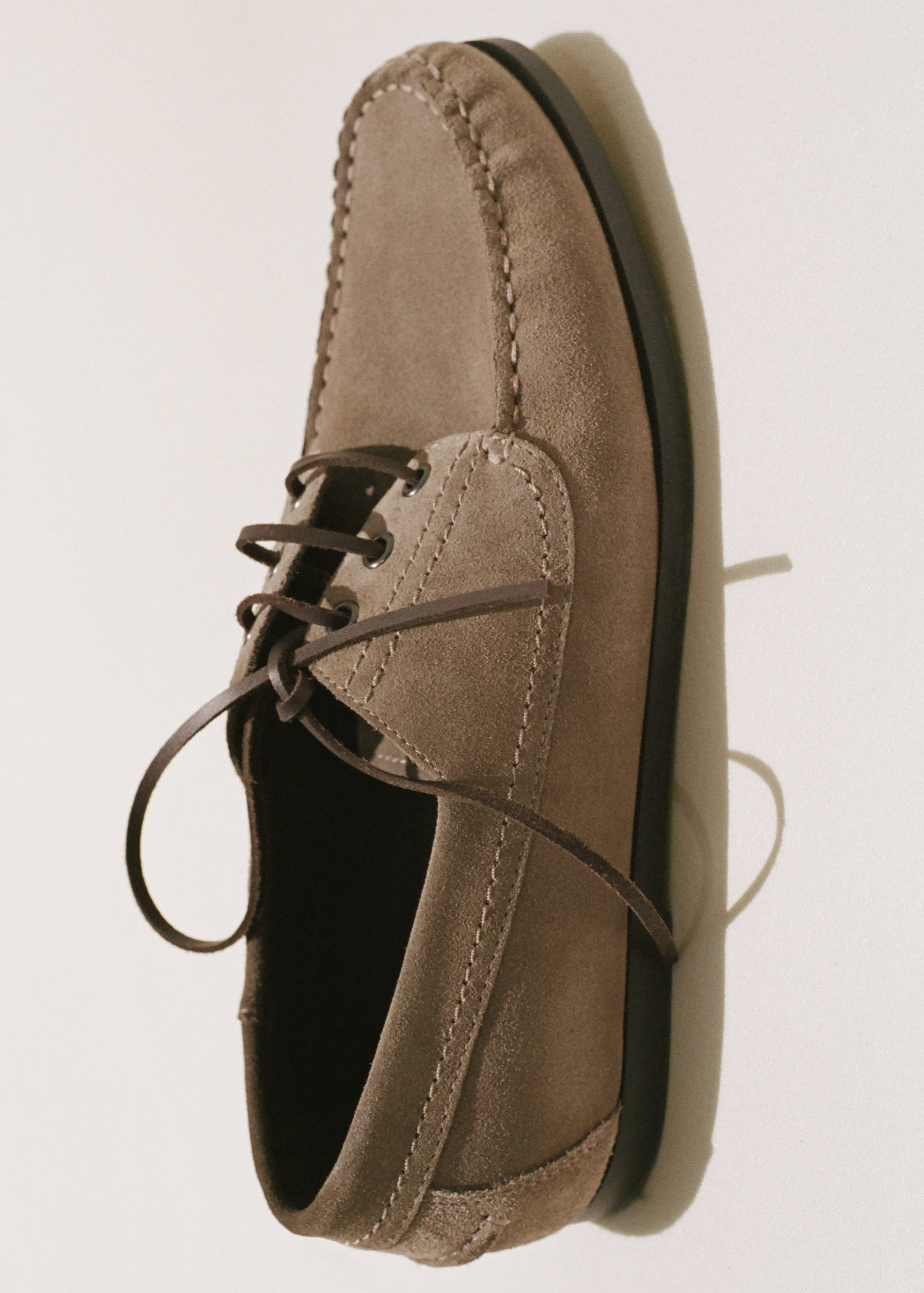 Suede nautical shoes - General plane