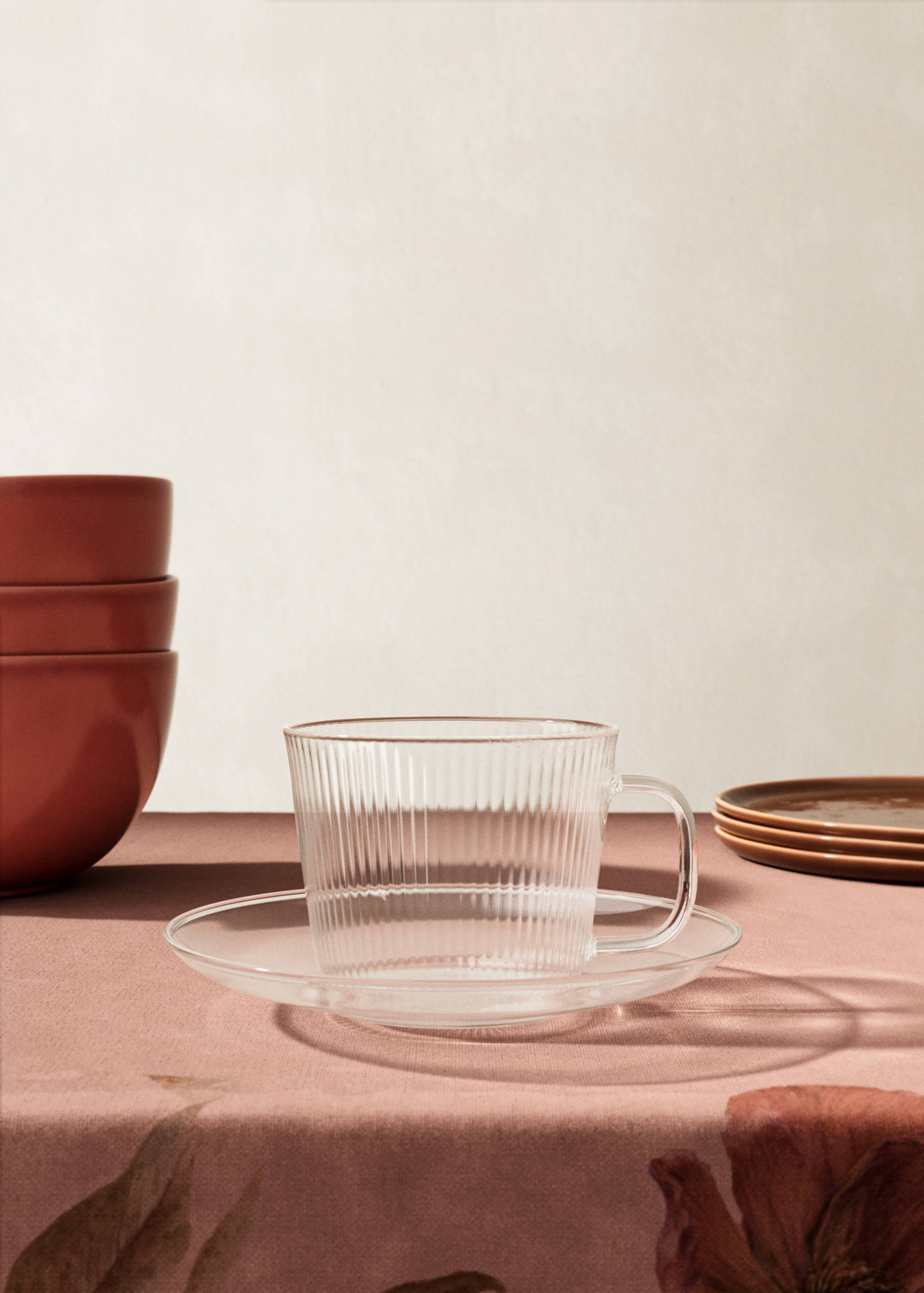 Borosilicate cappuccino cup and saucer with striped pattern - General plane