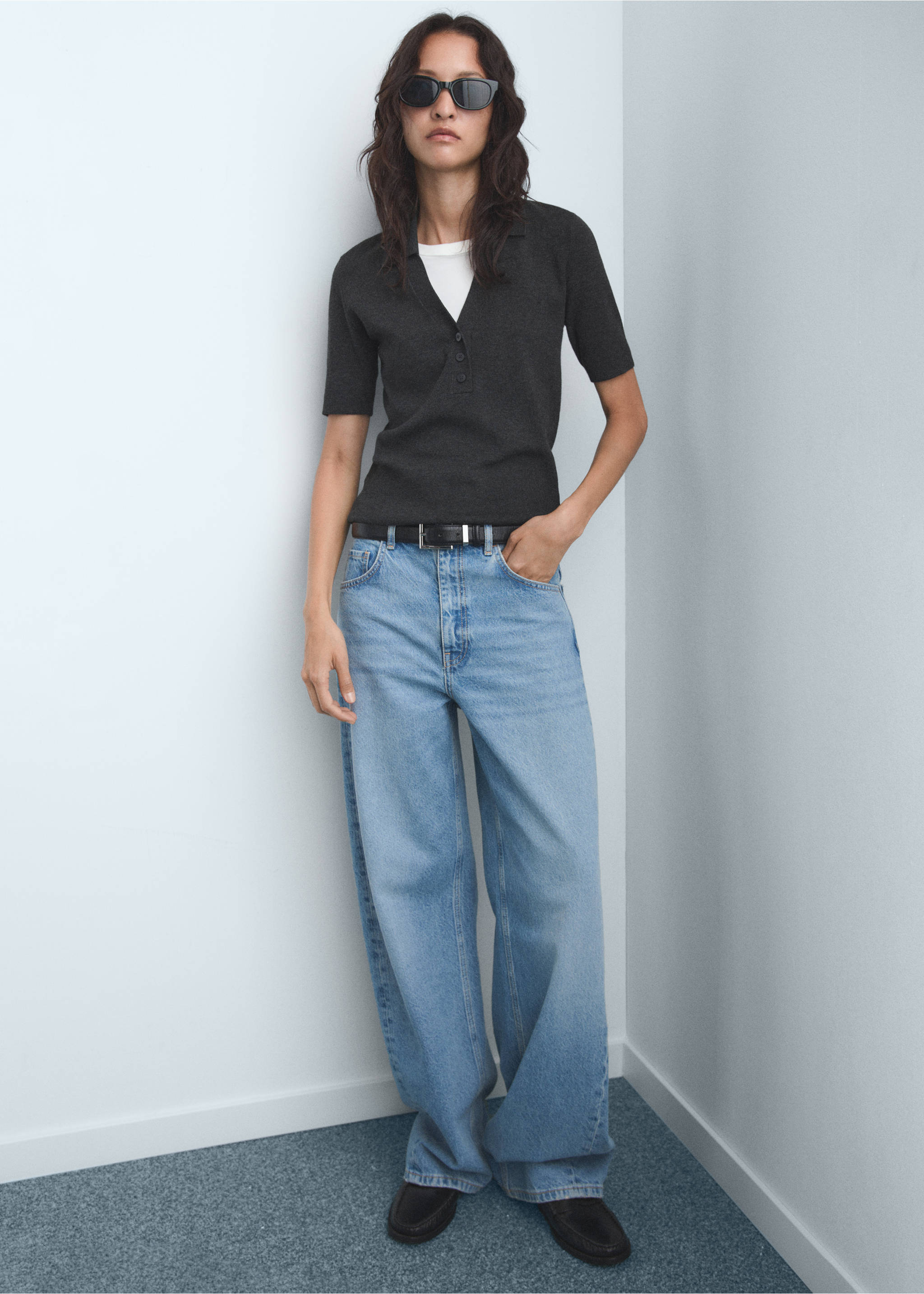 Mid-rise barrel jeans - Detail van het artikel 2, Middenblauw. Ref: 17074445-00.
