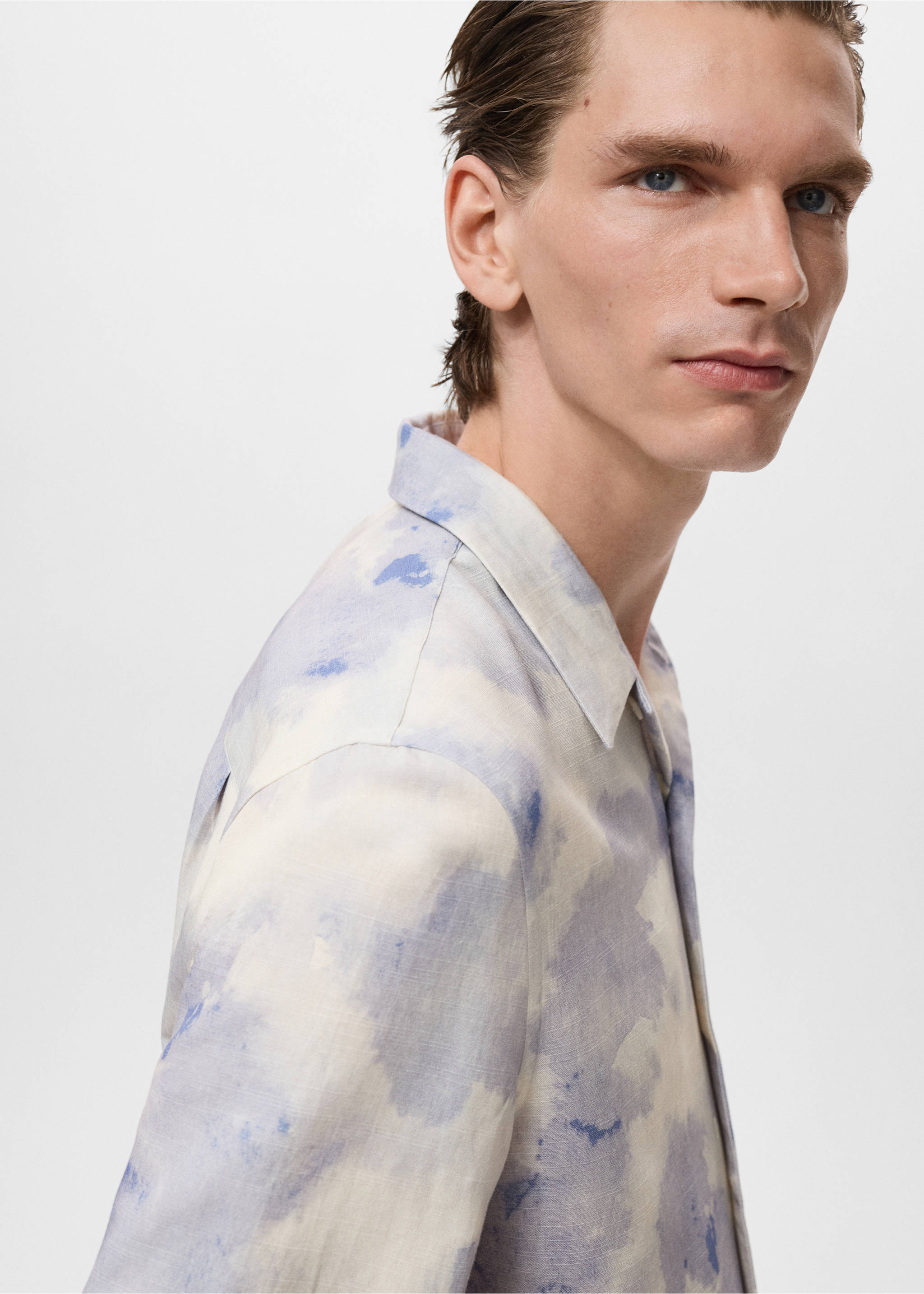Printed bowling shirt - Details of the article 1, Light/Pastel Grey. Ref: 17074447-00.