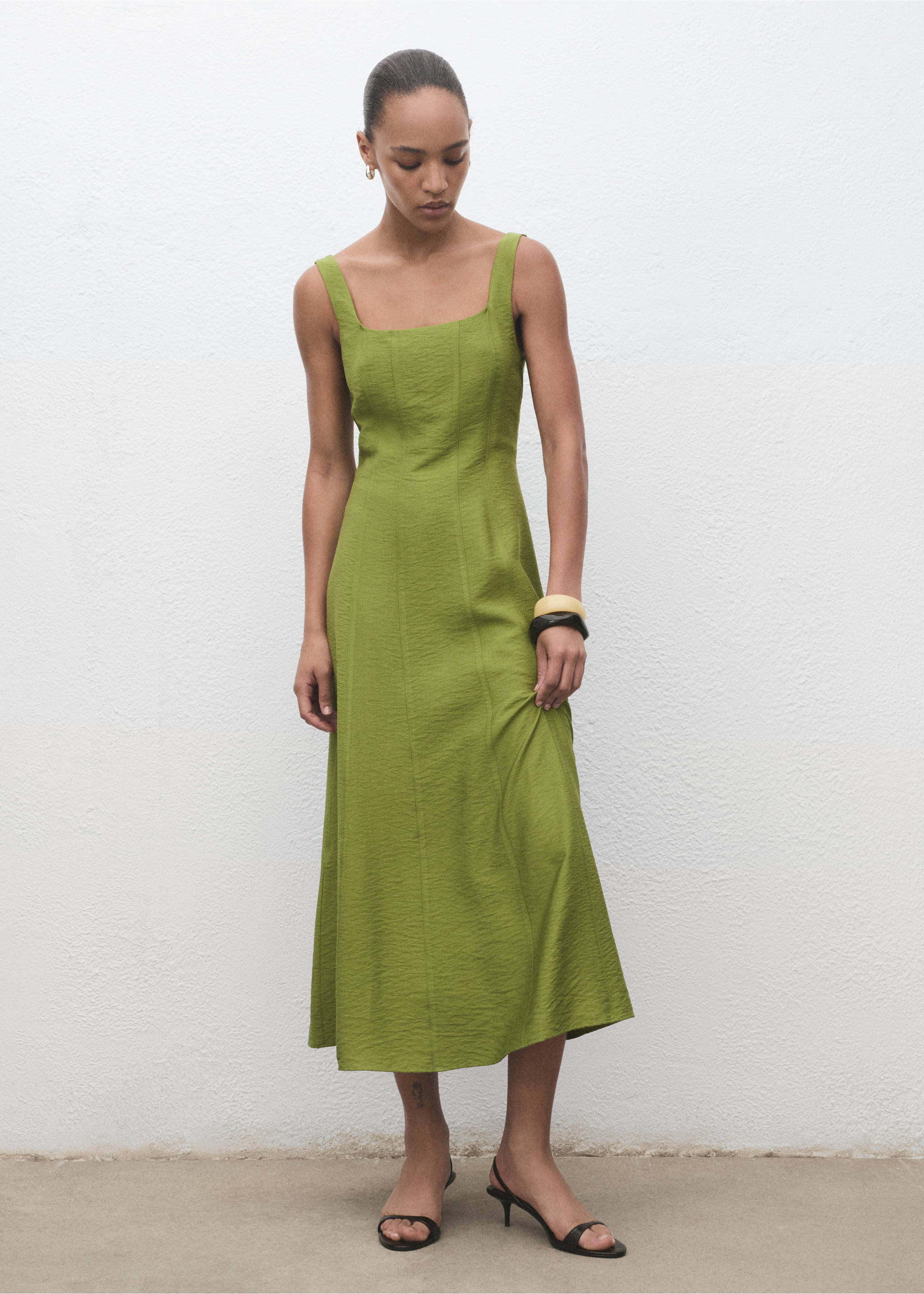Midi-dress with stitching - General plane, Green. Ref: 17074788-00.
