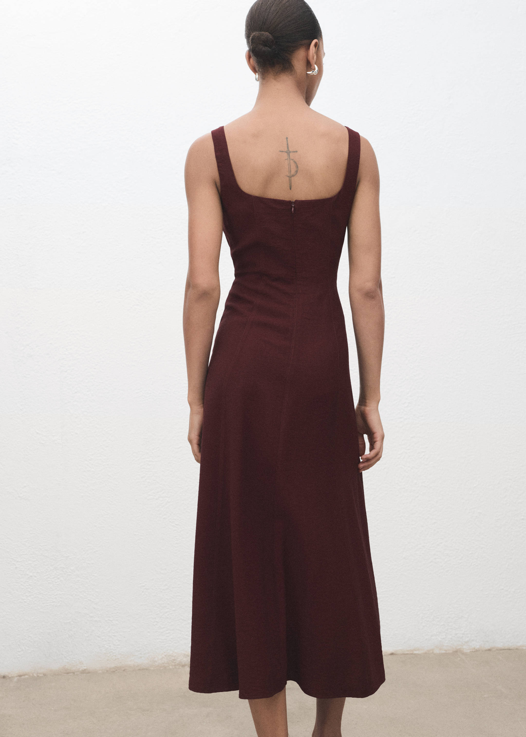 Midi-dress with stitching - Reverse of the article