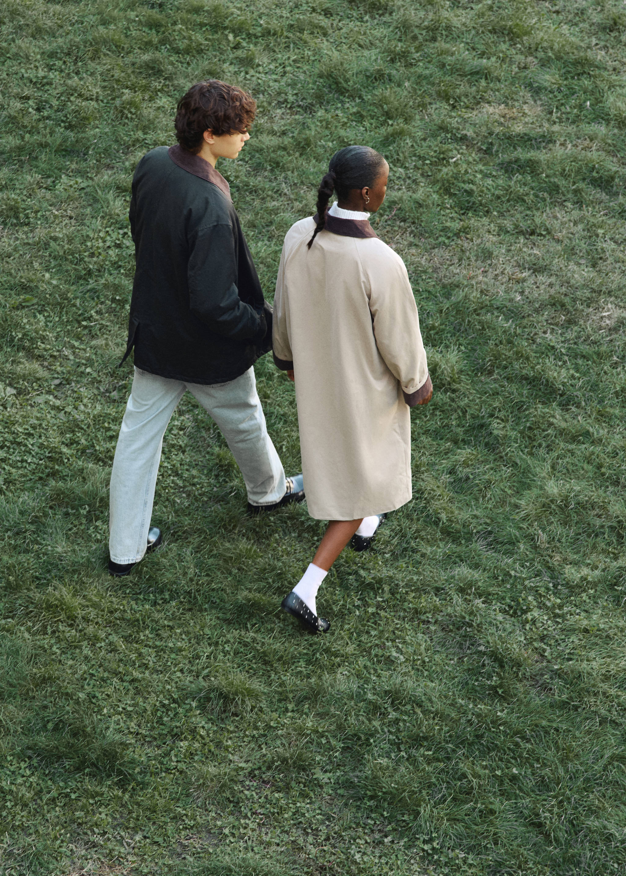 Trenchcoat mit Kontrastkragen - Detail des Artikels 5