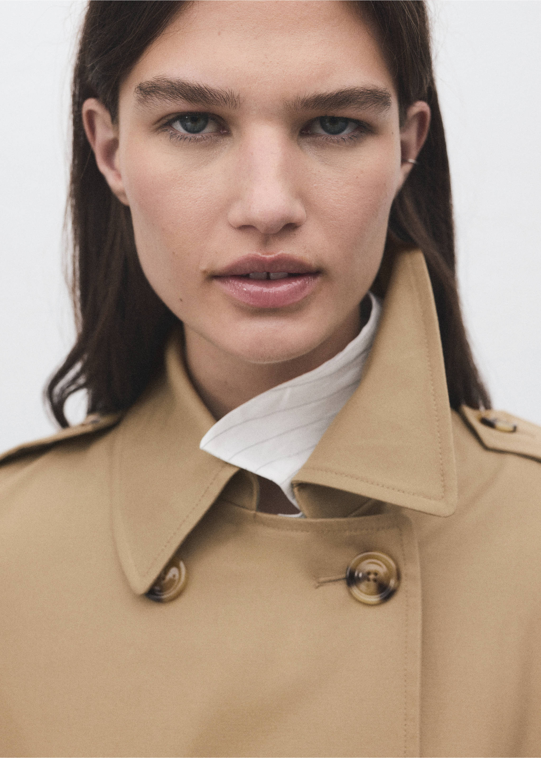 Classic trench coat with belt - Details of the article 1, Beige. Ref: 17075789-00.