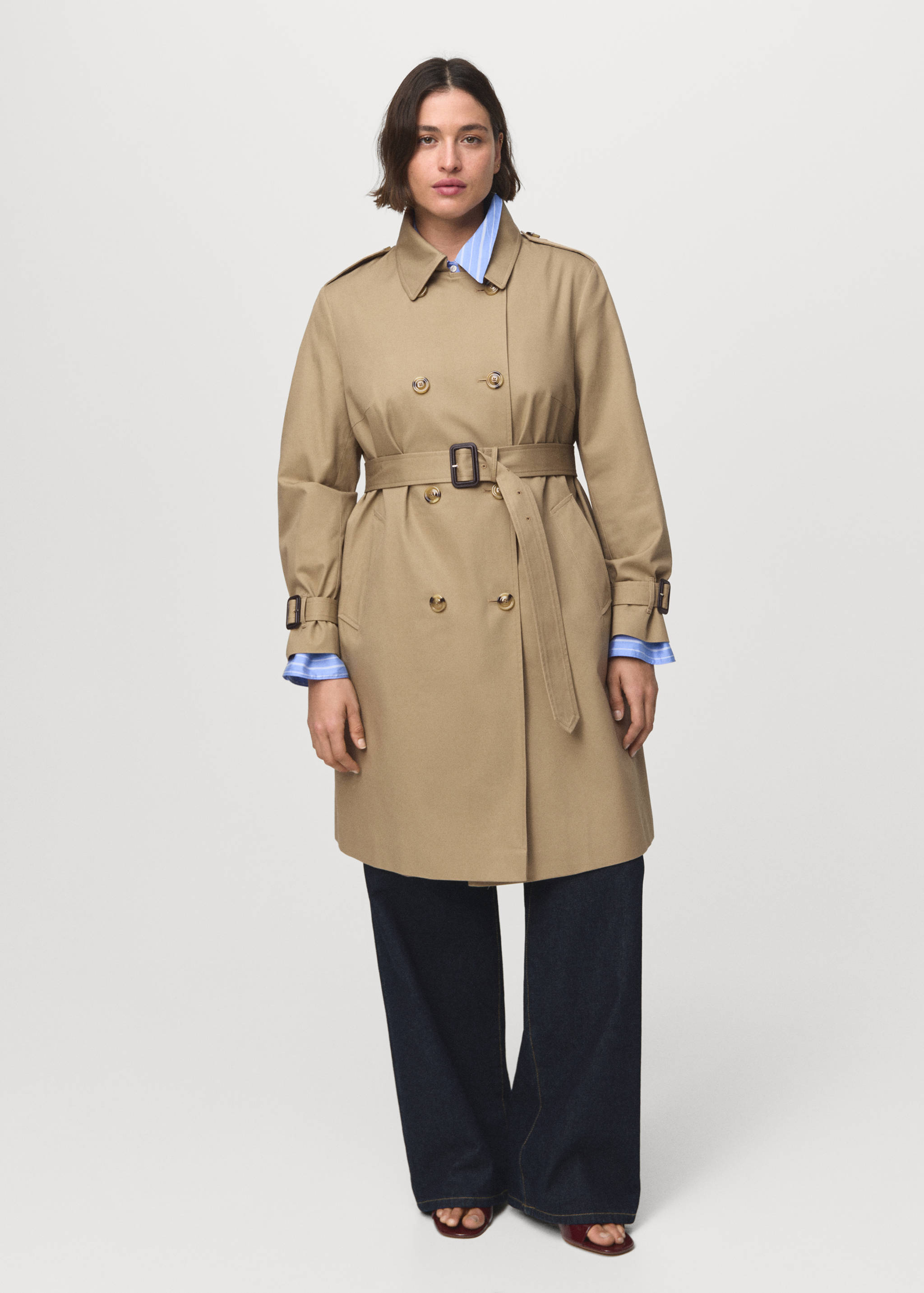 Classic trench coat with belt - Details of the article 3