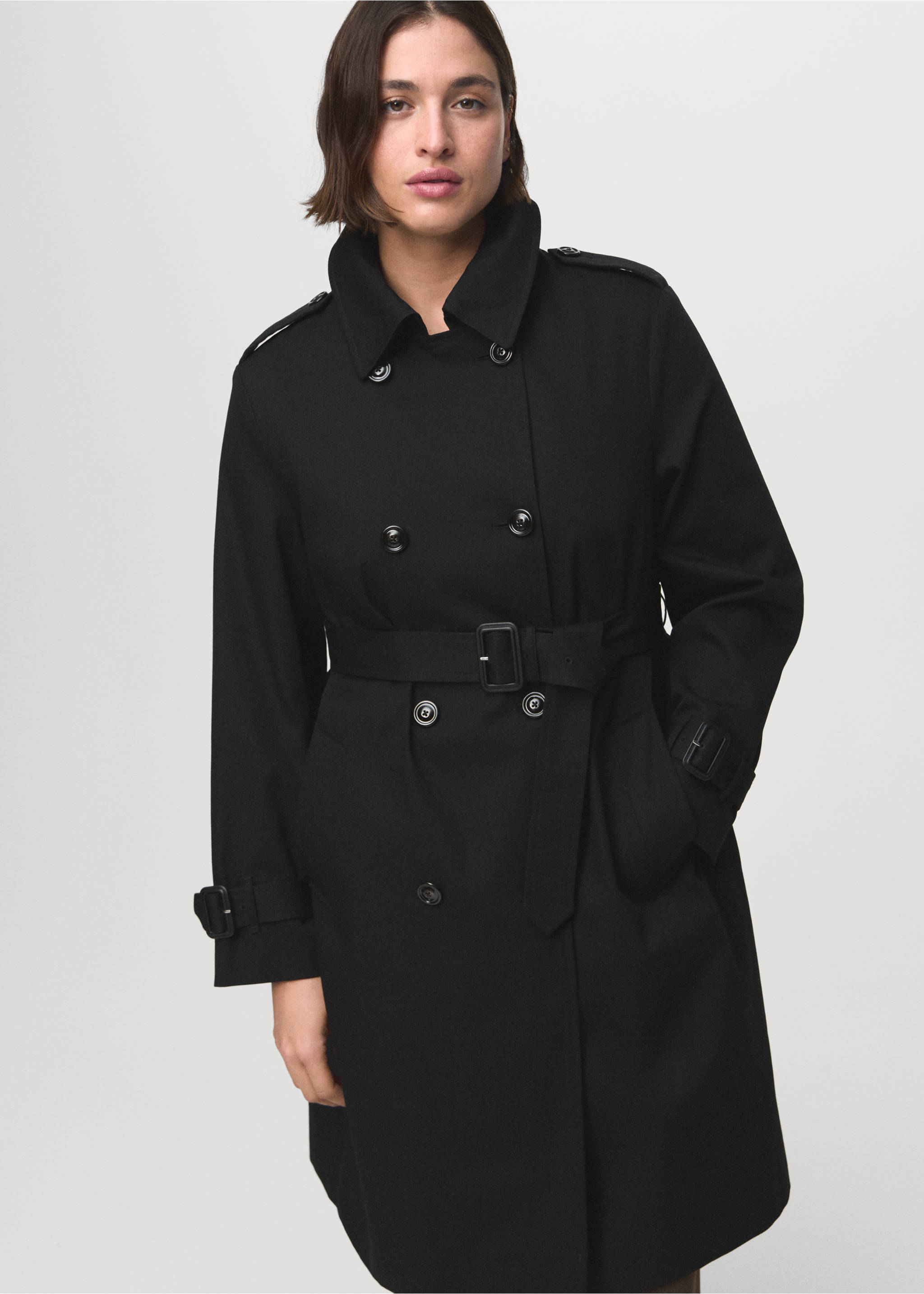 Classic trench coat with belt - Details of the article 5, Black. Ref: 17075789-00.