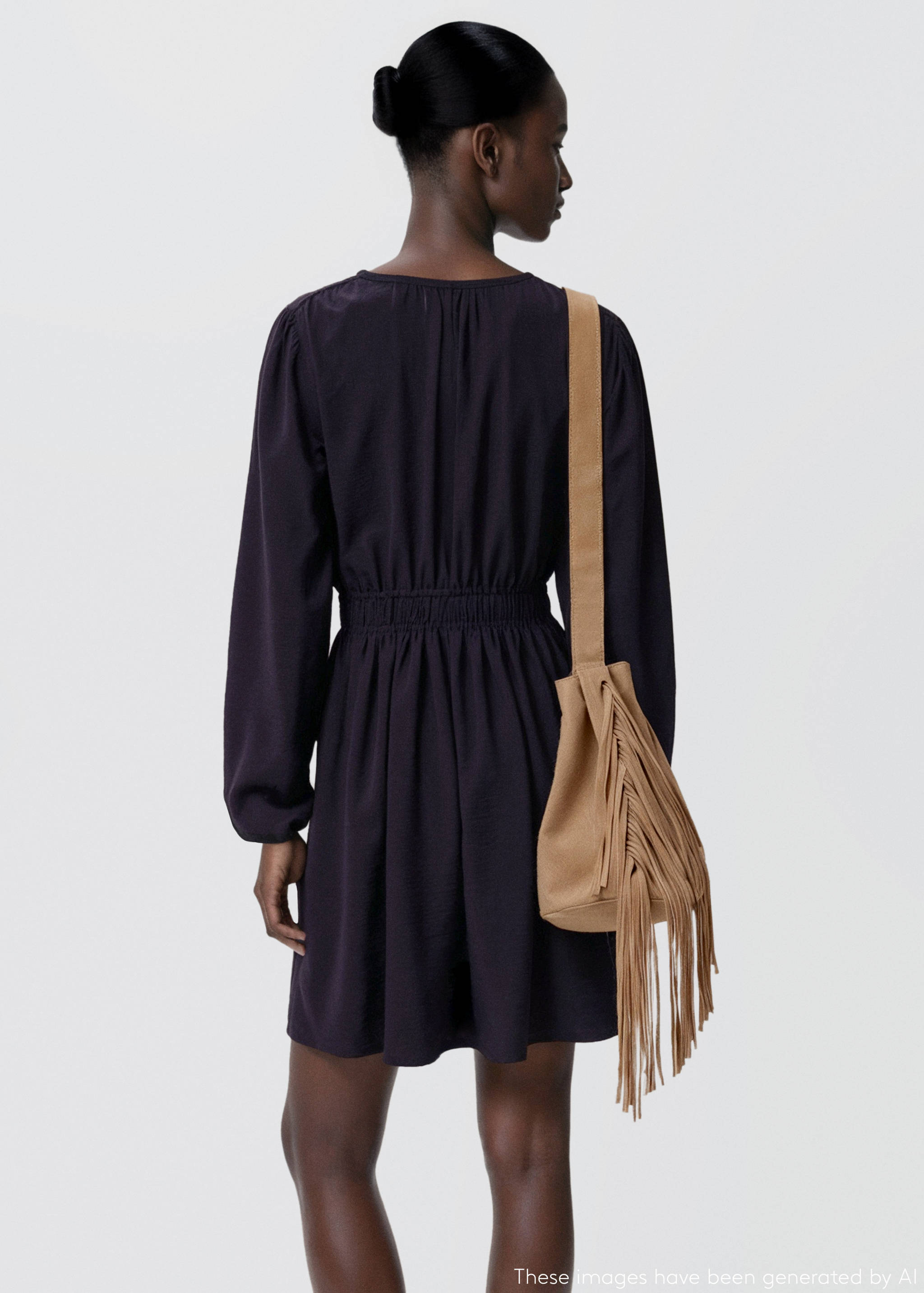 Dress with gathered waist - Reverse of the article